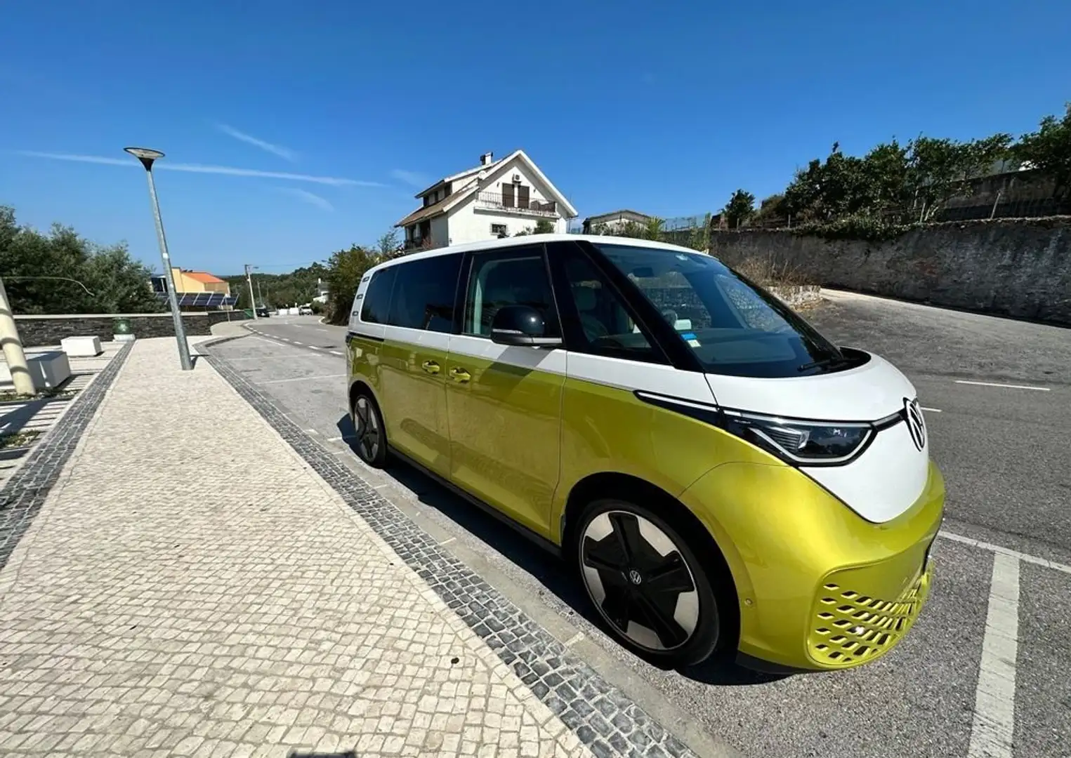 Volkswagen ID. Buzz F1rst Edition - 1