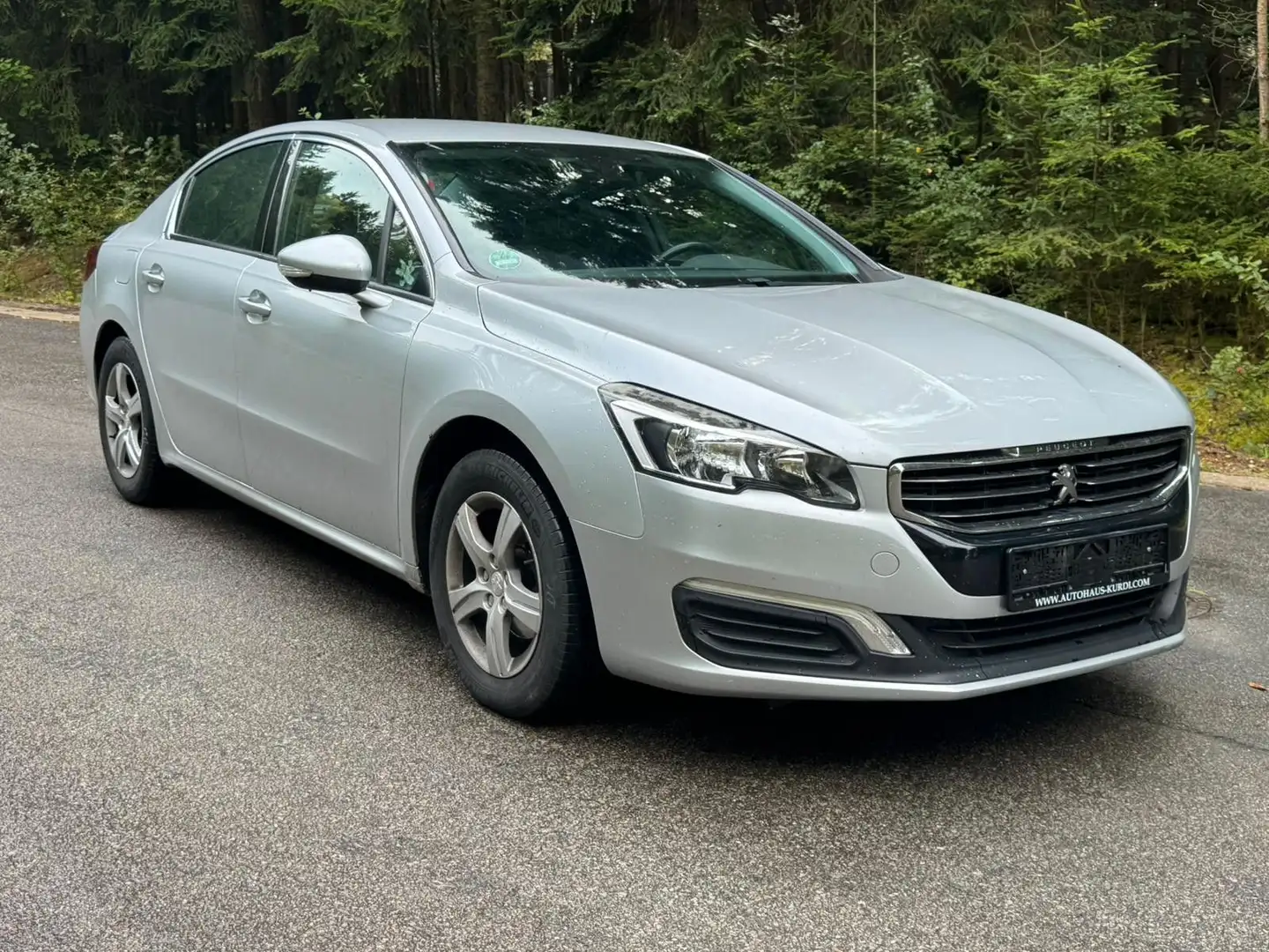 Peugeot 508 Access e-HDi 115 Lim. NAVI TEMPO SHZ 2ZKLIMA Argent - 2