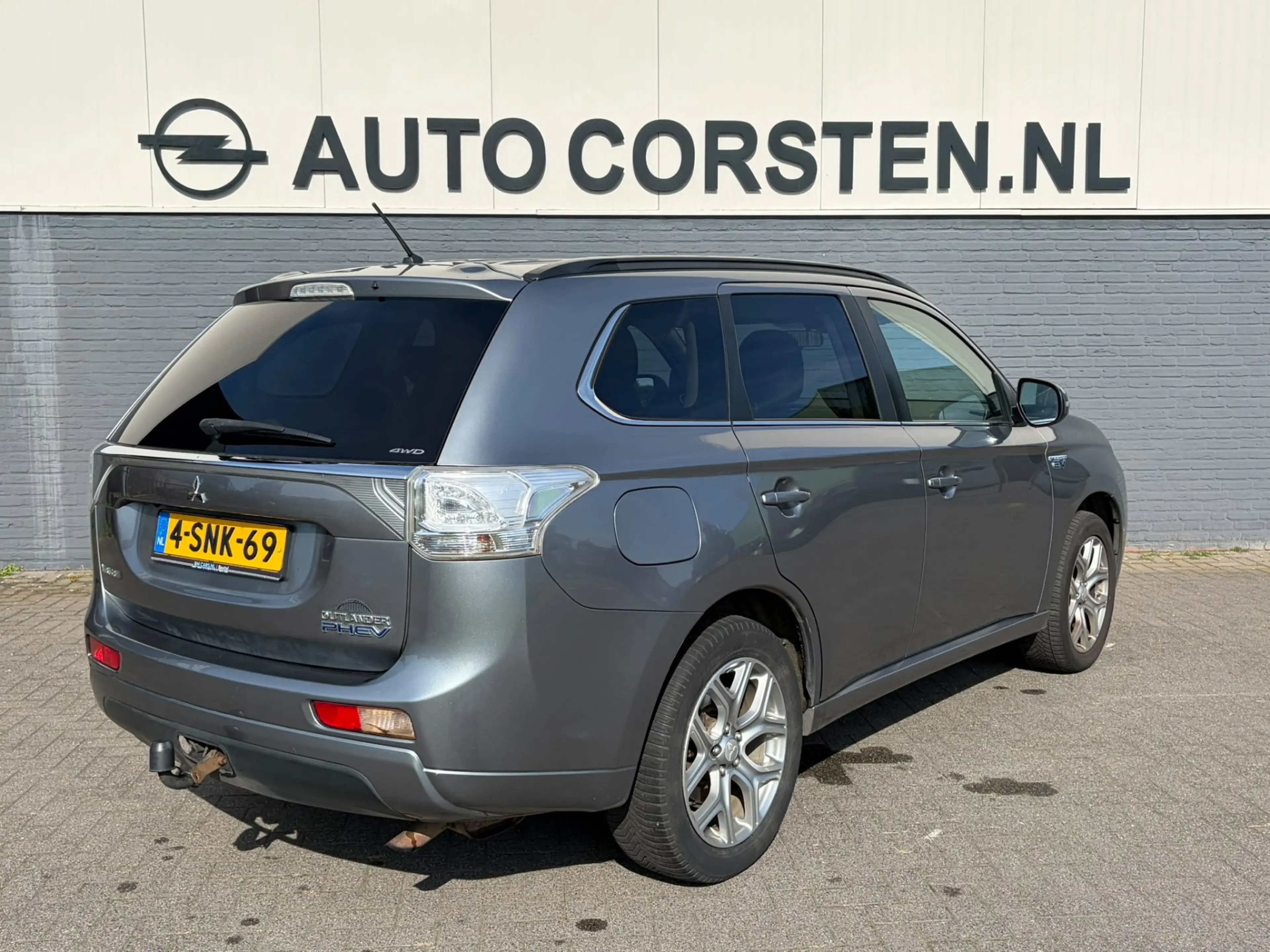 Mitsubishi Outlander 2.0I PHEV Instyle Leder Schuifdak Trekhaak Navi Ec — photo 4