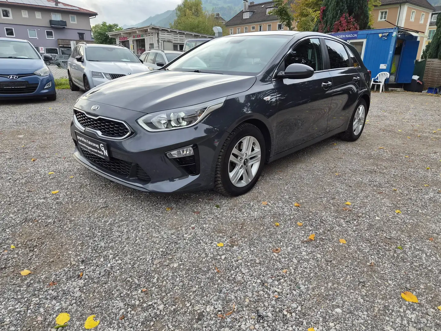 Kia Ceed / cee'd ceed 1,4 MPI Silber Grau - 1