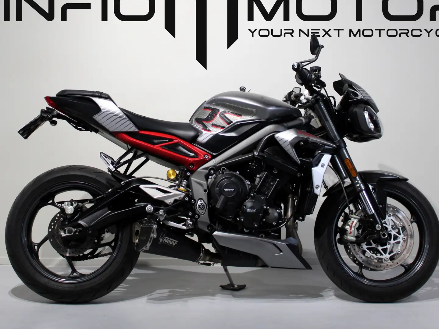 Triumph Street Triple RS - 1