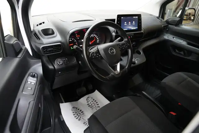 Opel Combo view 14