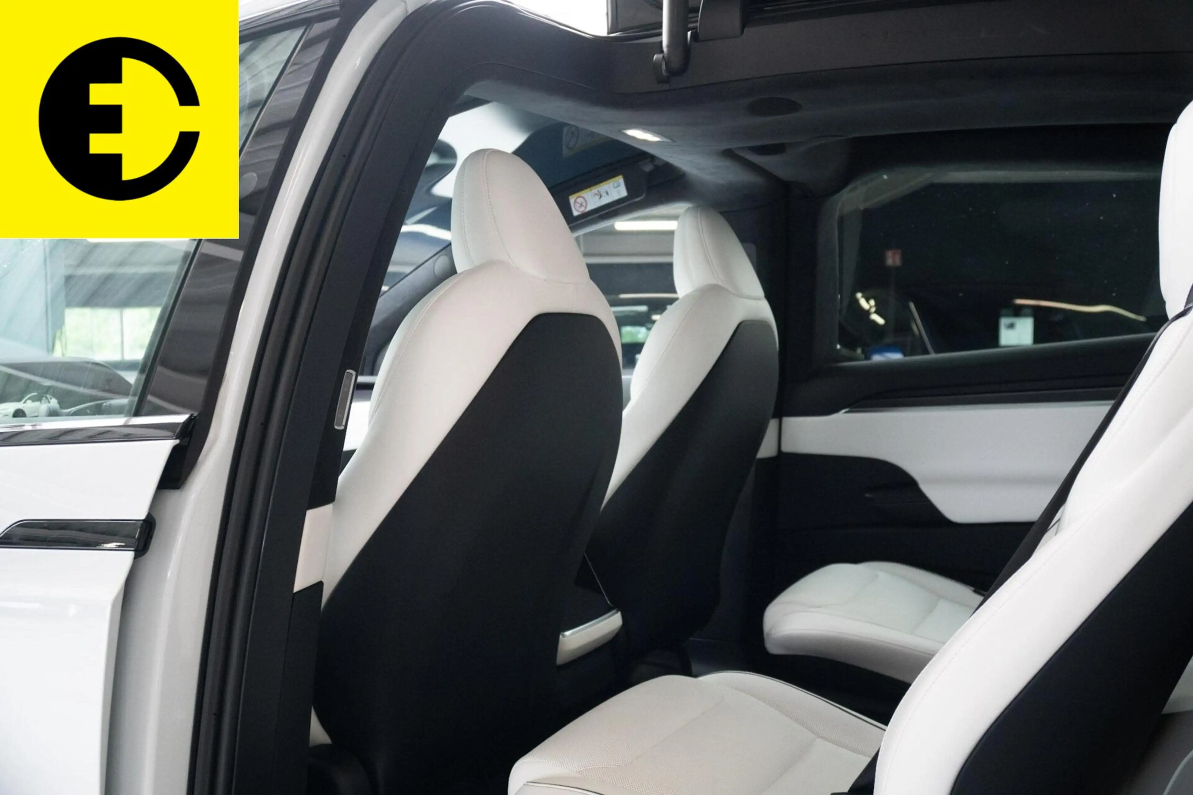 Tesla Model X Plaid AWD 6p. 100kWh | SOH 89.9% | Wit leder | 102 — photo 7