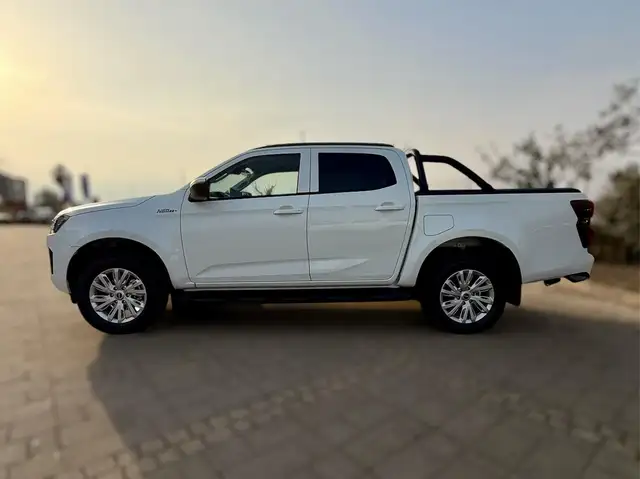 Isuzu D-Max 164cv Pick-Up N60BB+ 4x4