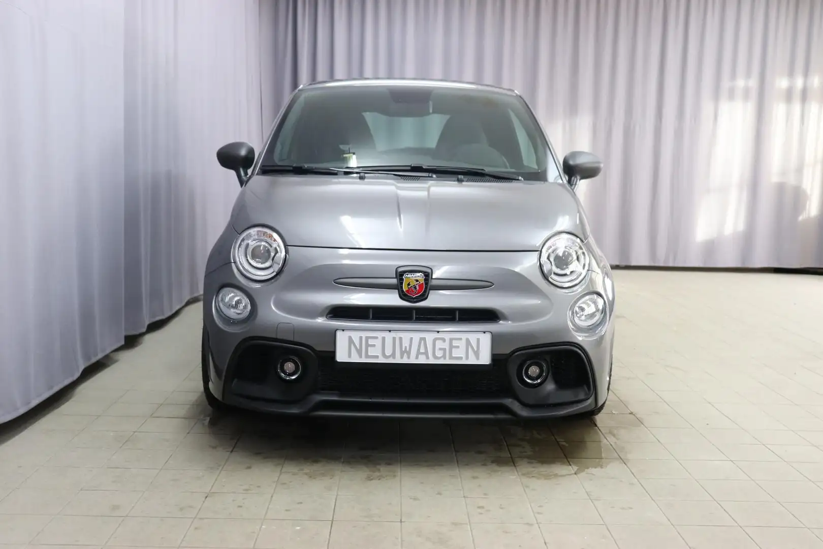 Abarth 695 Competizione 1.4 T-Jet 132 kW (180PS) Automatic... Gris - 2