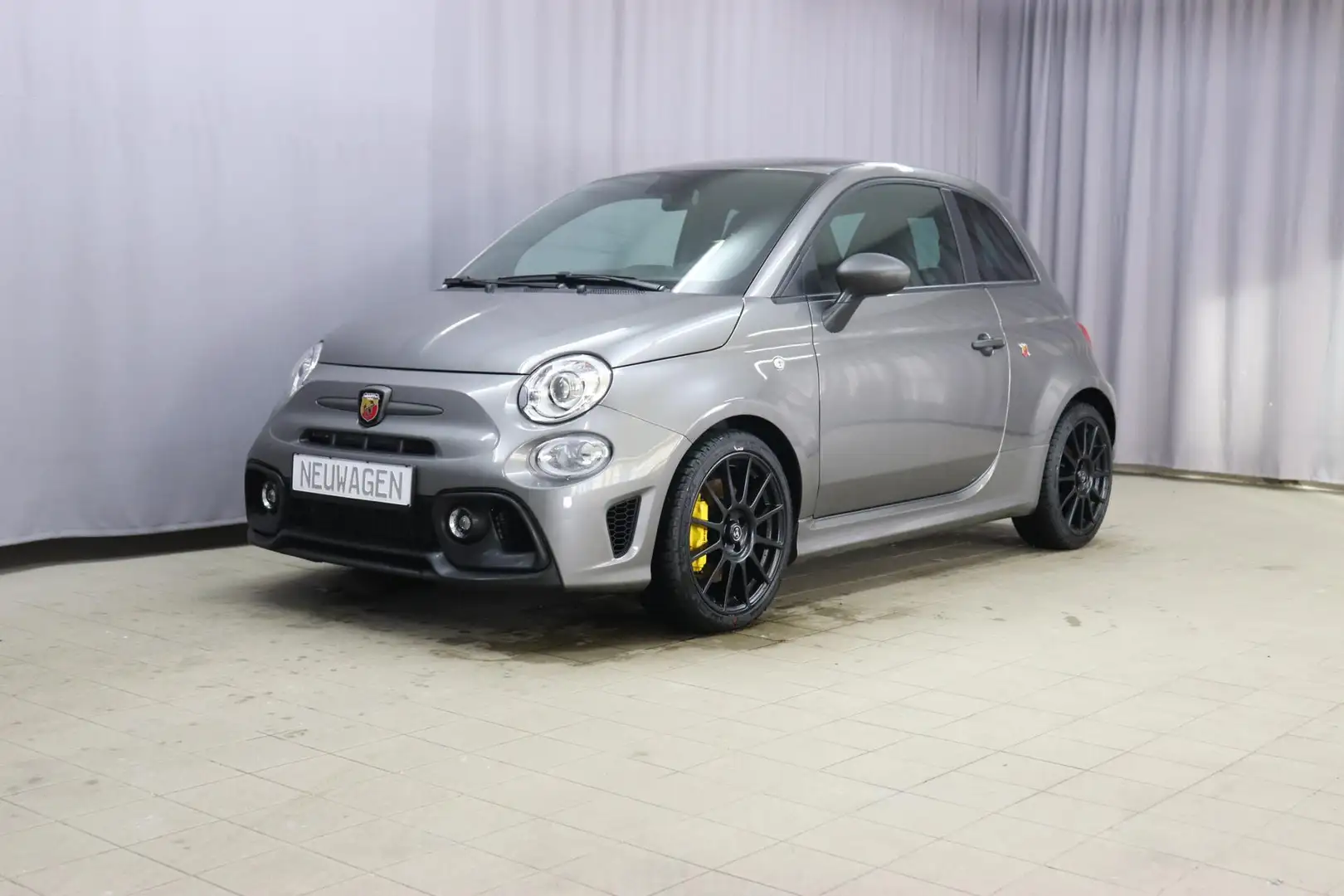 Abarth 695 Competizione 1.4 T-Jet 132 kW (180PS) Automatic... Gris - 1