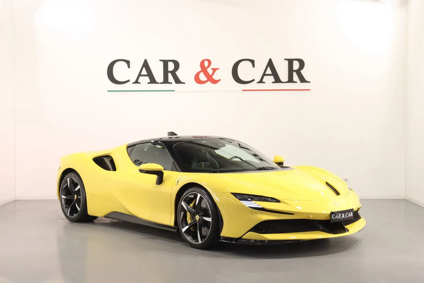 Ferrari SF90 Stradale SF90 Stradale Giallo - 1