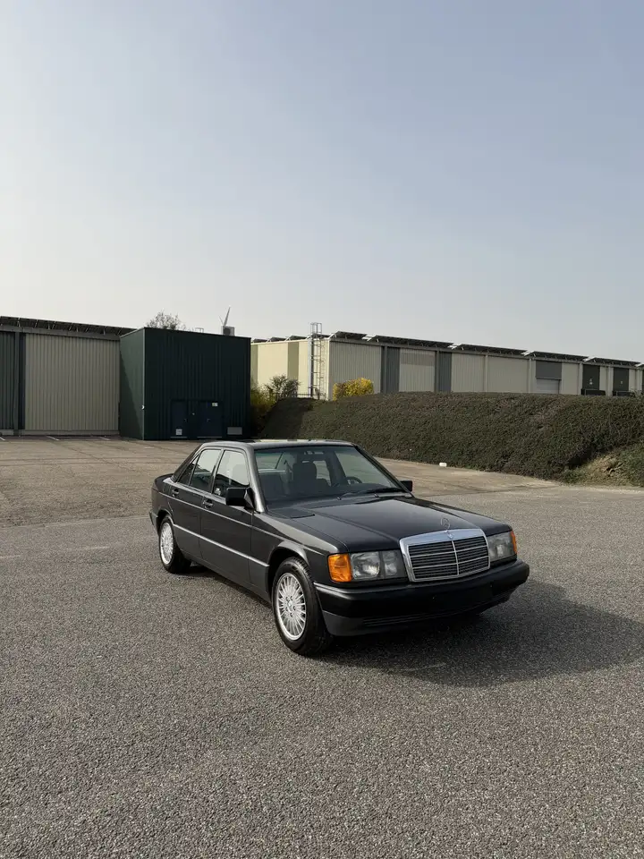 Mercedes-Benz 190 E 1.8, foto 8