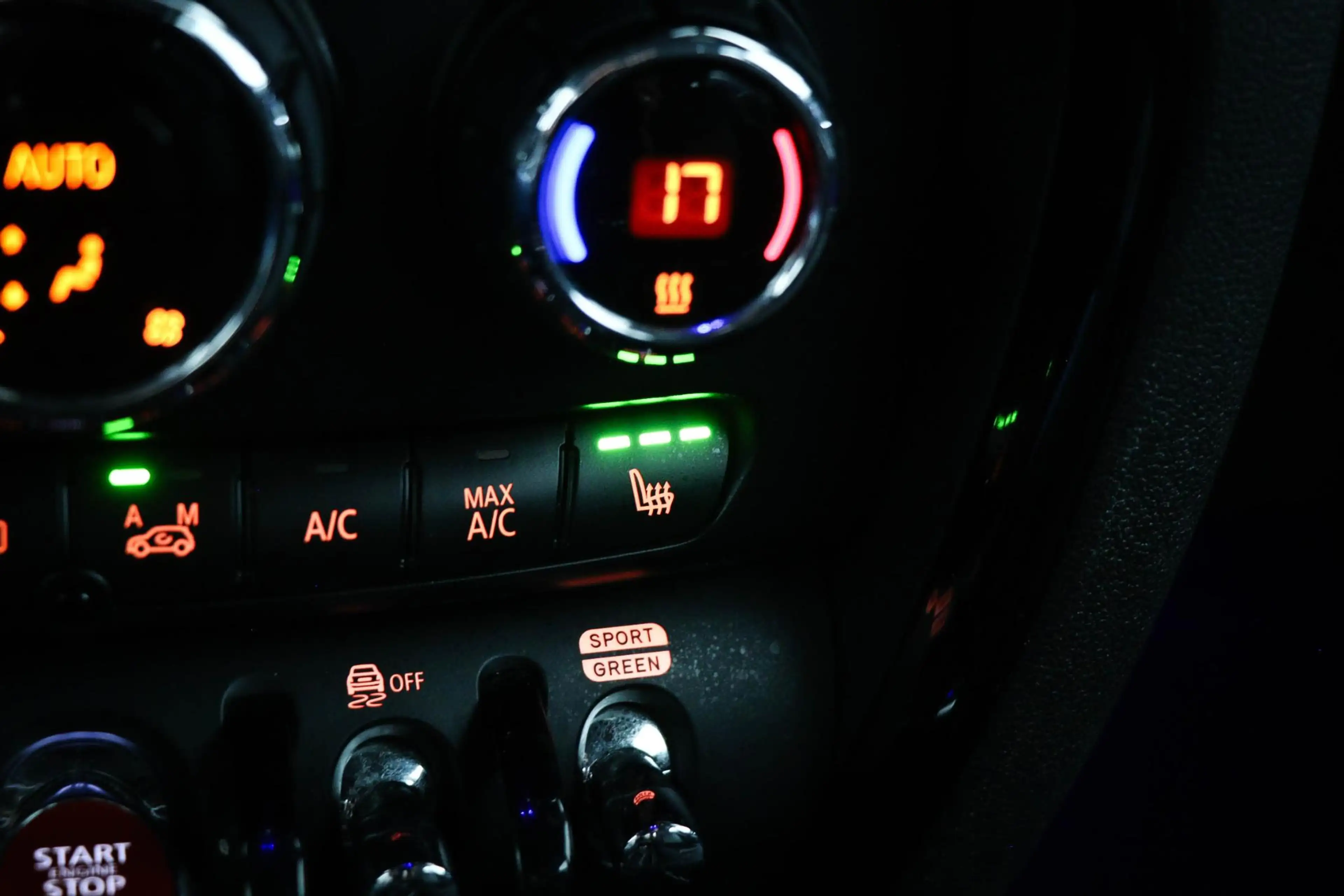 MINI Cooper Clubman 1.5 Business Edition | HALF LEDER | STOELVERWARMIN — photo 6