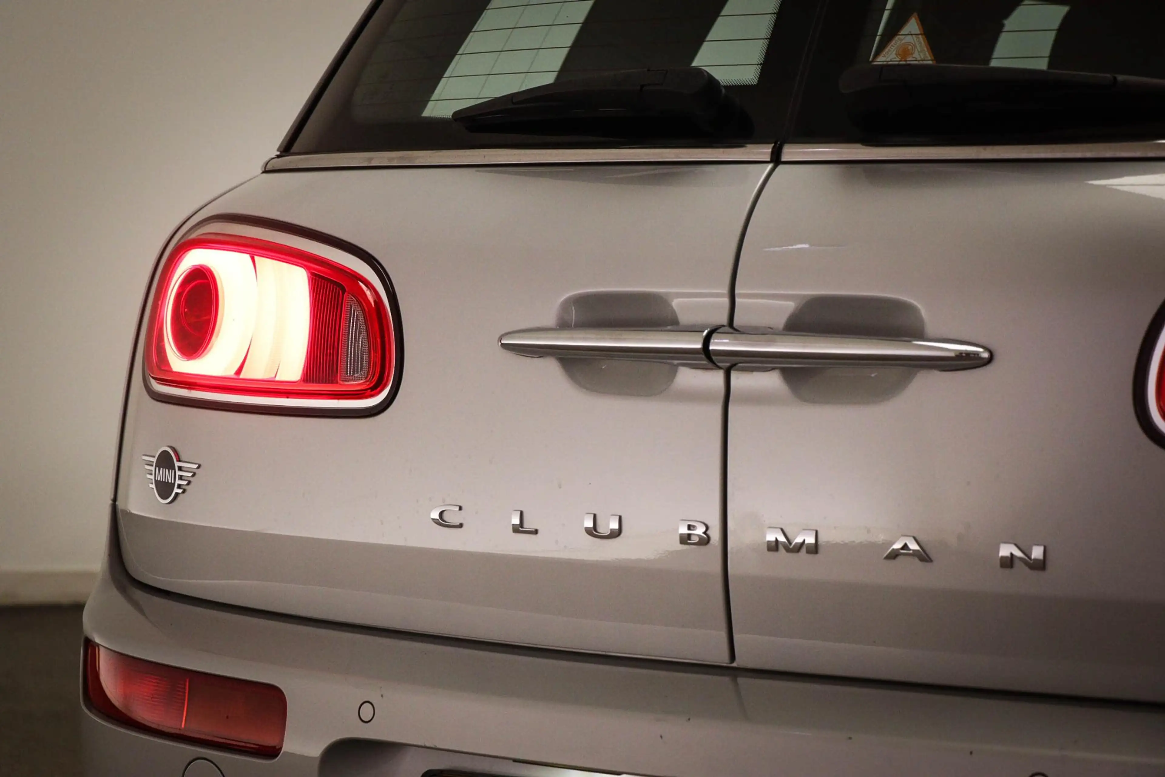 MINI Cooper Clubman 1.5 Business Edition | HALF LEDER | STOELVERWARMIN — photo 24