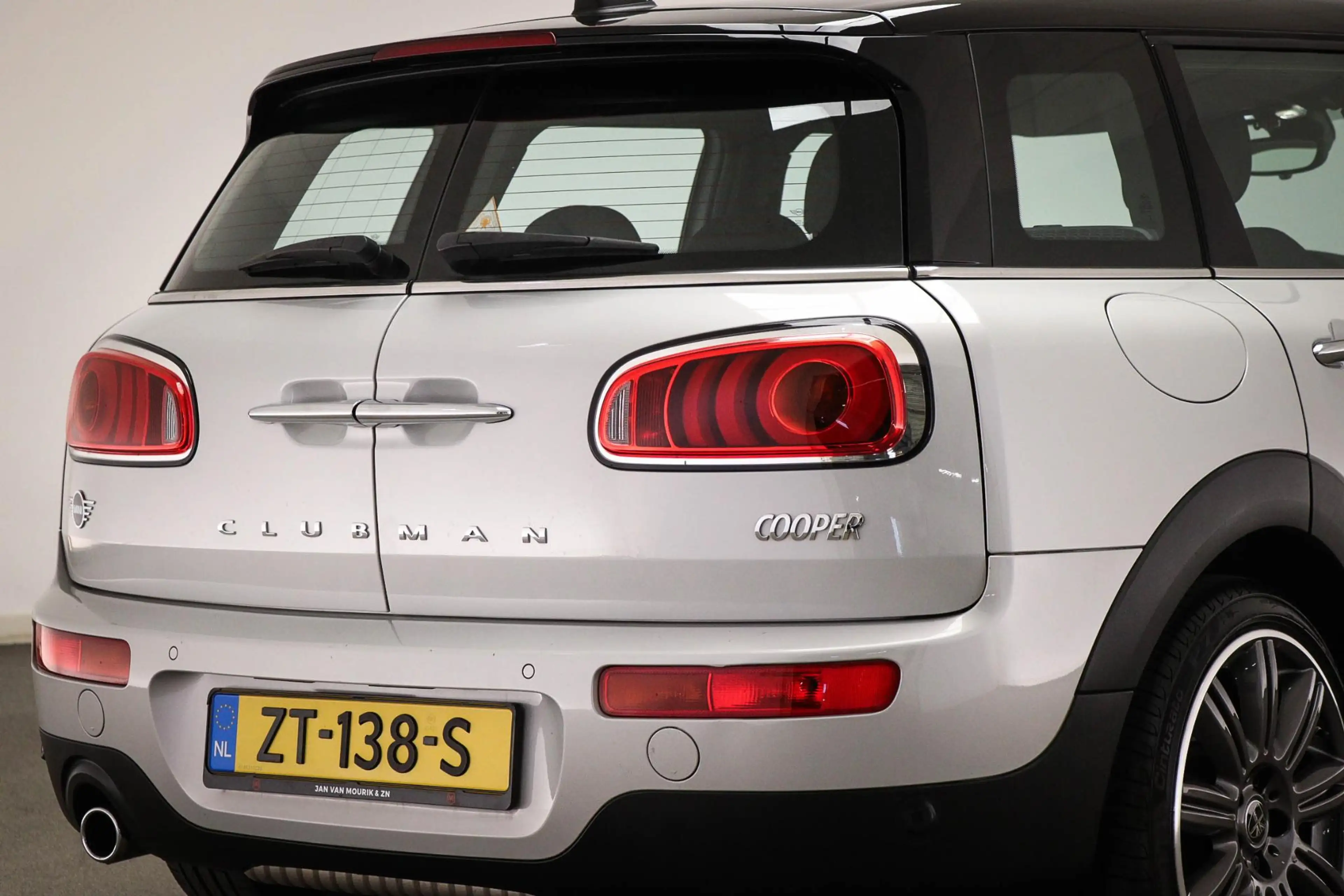 MINI Cooper Clubman 1.5 Business Edition | HALF LEDER | STOELVERWARMIN — photo 22