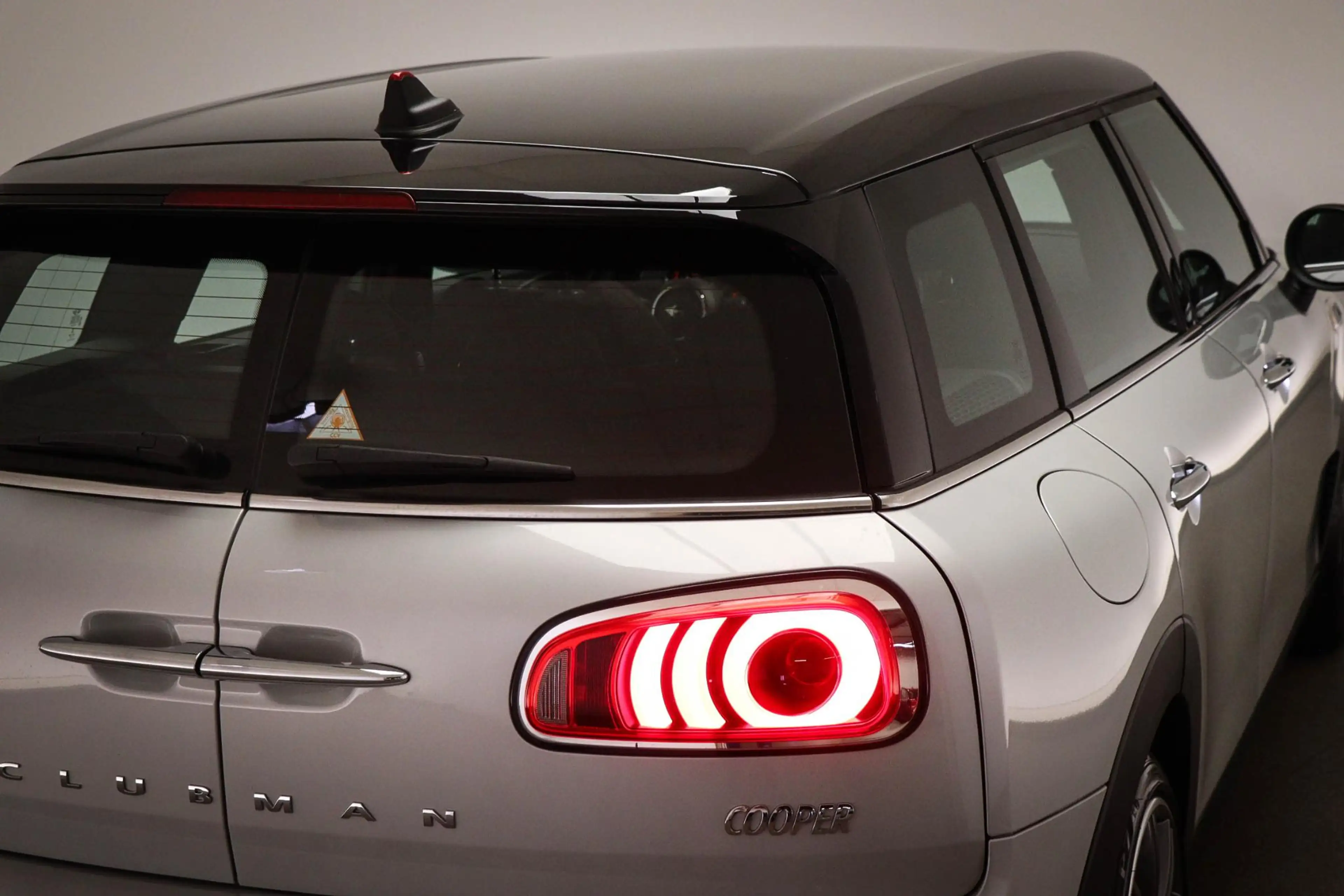 MINI Cooper Clubman 1.5 Business Edition | HALF LEDER | STOELVERWARMIN — photo 23