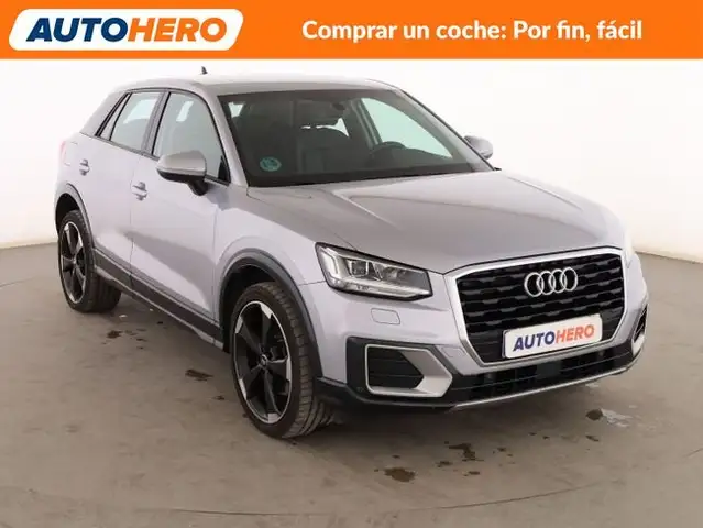 Audi Q2 view 8