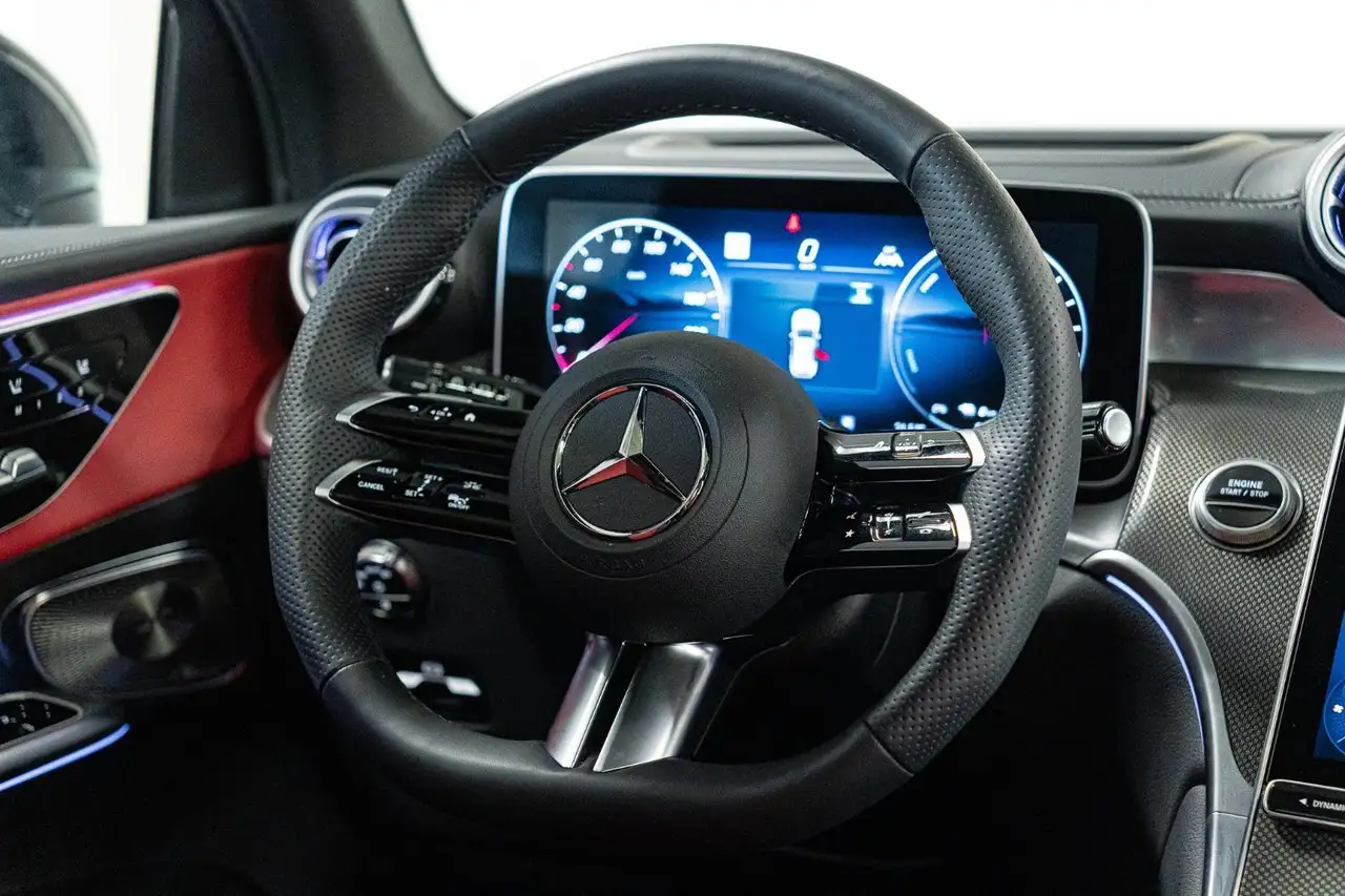 Mercedes-Benz GLC снимка Mercedes-Benz GLC