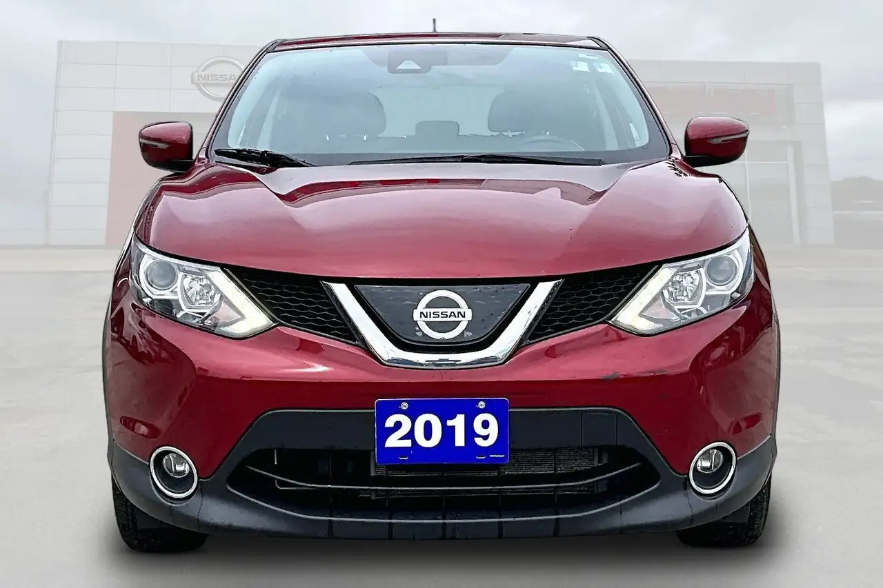 Nissan Qashqai снимка Nissan Qashqai
