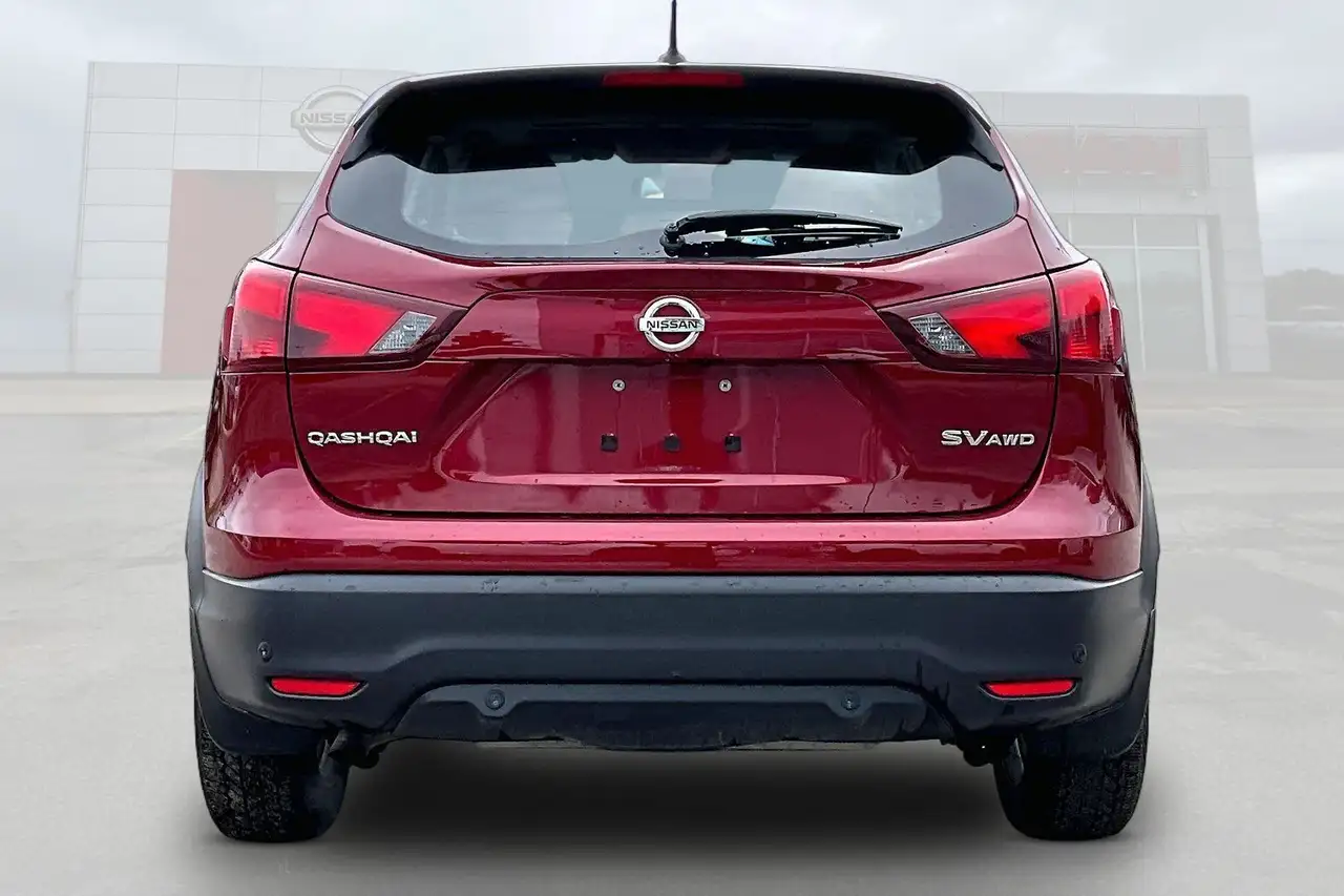 Nissan Qashqai снимка Nissan Qashqai