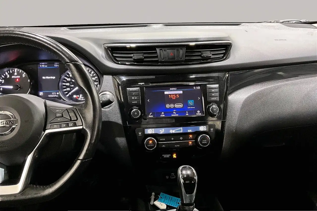 Nissan Qashqai снимка Nissan Qashqai