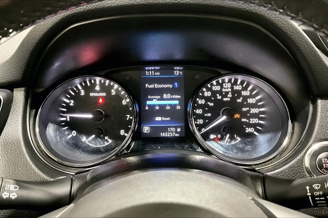 Nissan Qashqai снимка Nissan Qashqai
