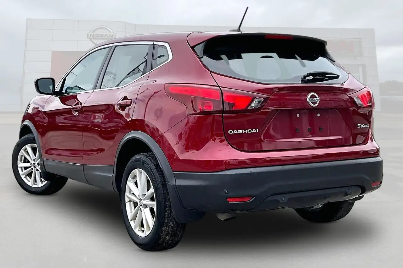 Nissan Qashqai снимка Nissan Qashqai