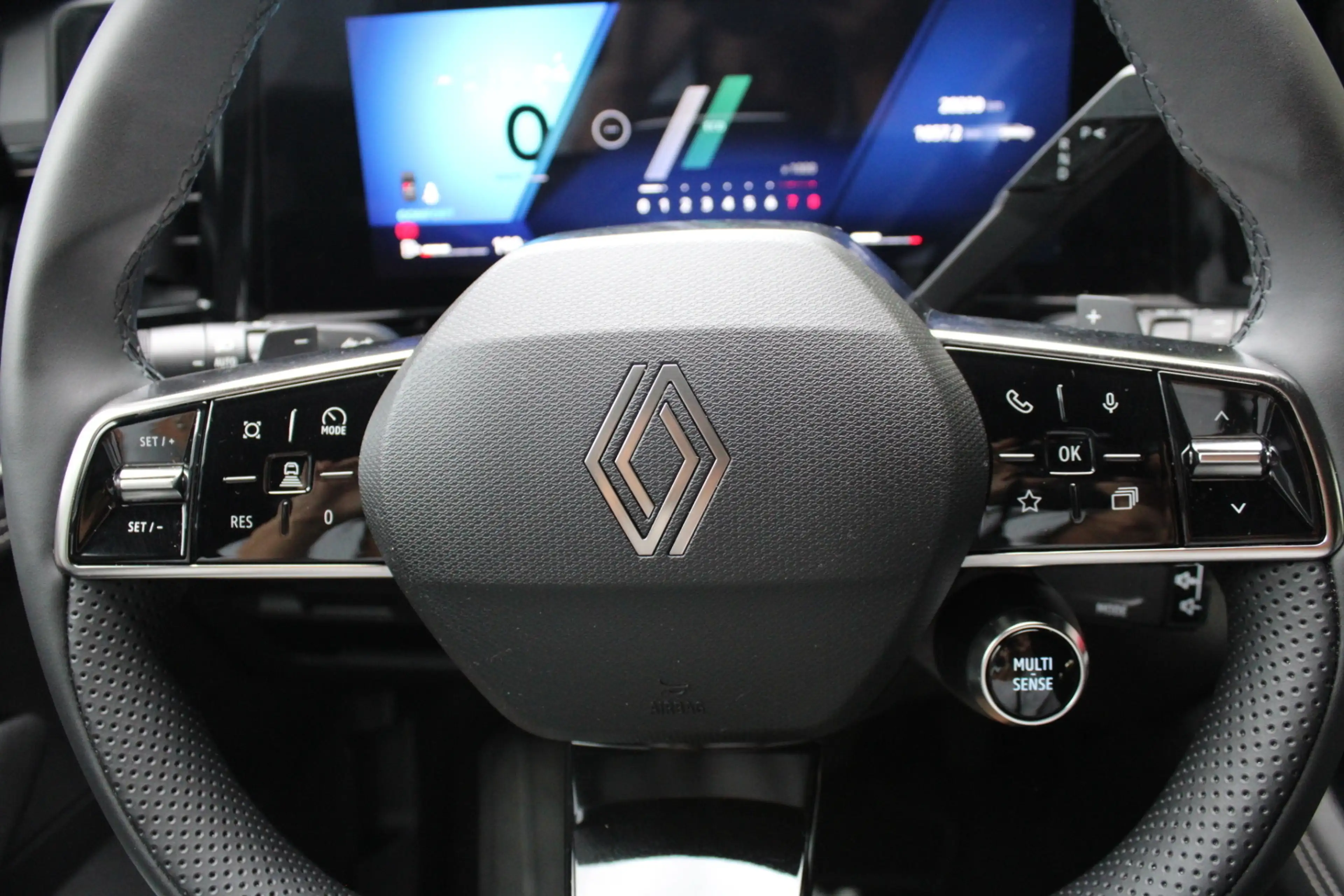 Renault Austral Techno TCe 160 Mild-Hybrid — photo 15