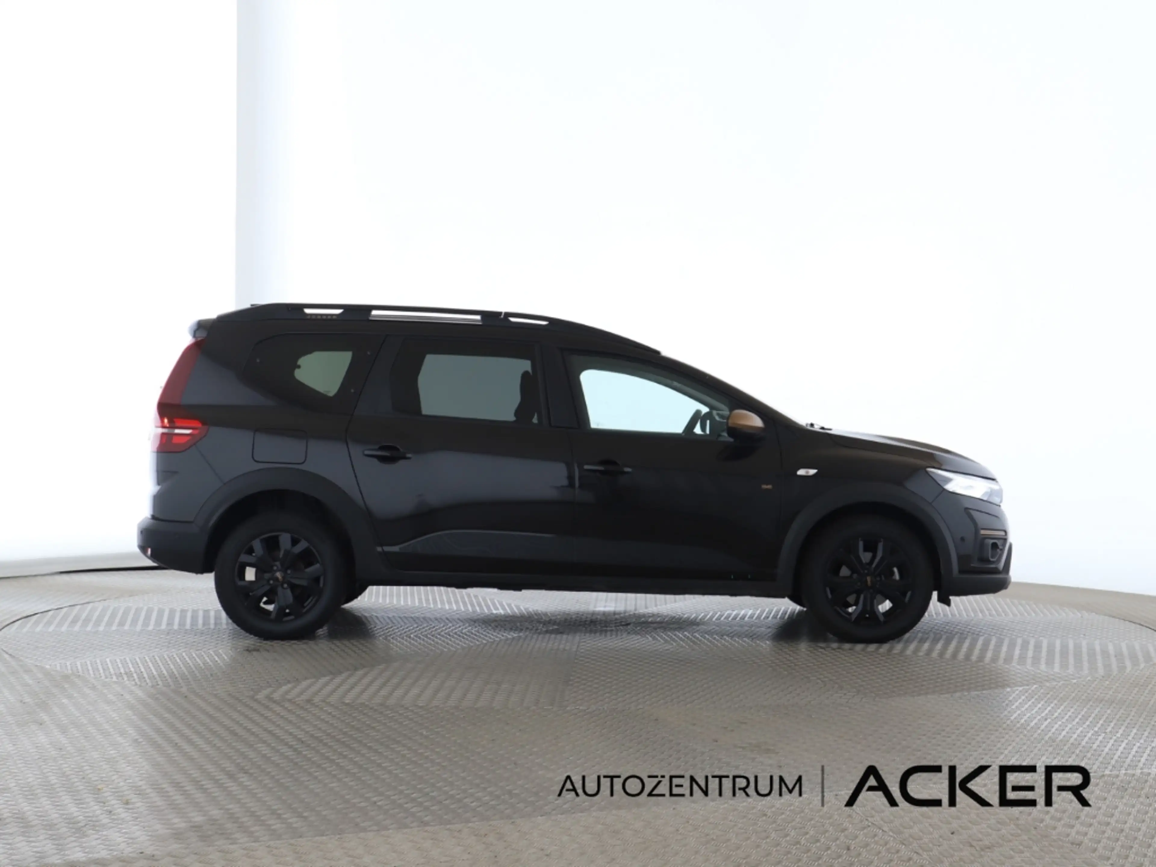 Dacia Jogger Extreme TCe 110 7-Sitzer City-P/RFK/PDC — photo 7