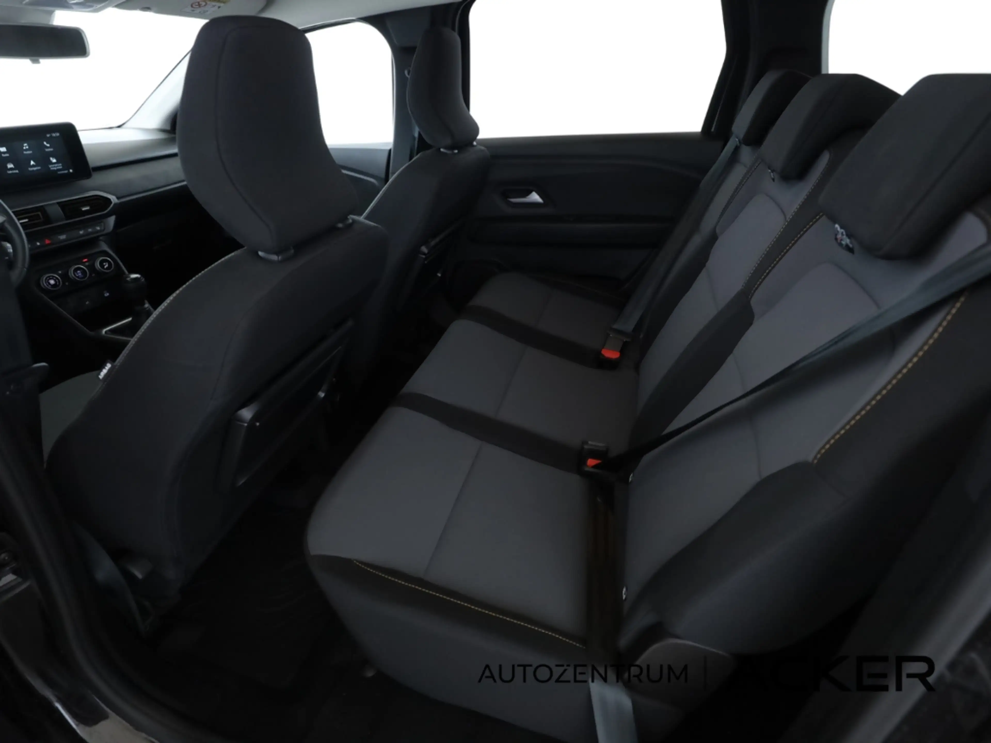 Dacia Jogger Extreme TCe 110 7-Sitzer City-P/RFK/PDC — photo 13