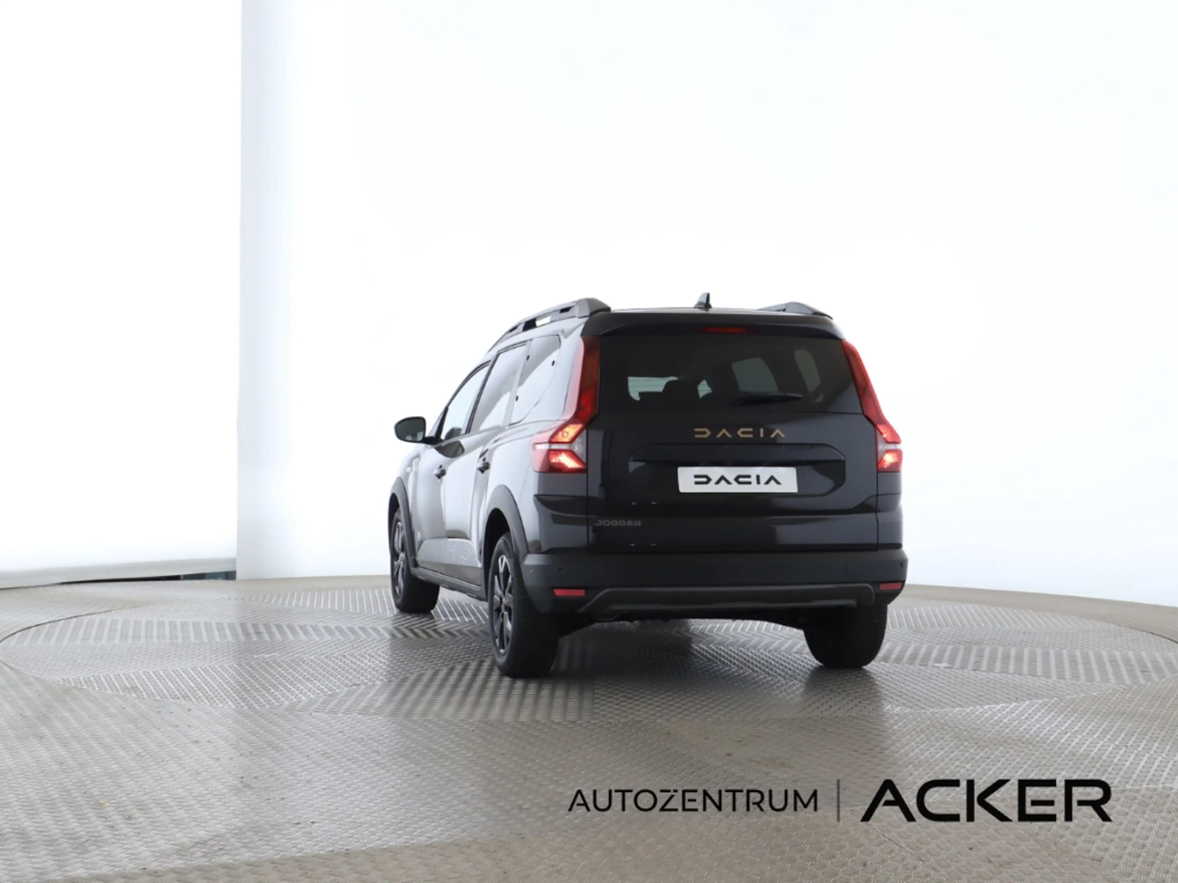 Dacia Jogger Extreme TCe 110 7-Sitzer City-P/RFK/PDC — photo 4