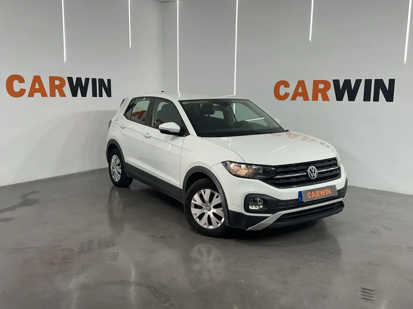 Volkswagen T-Cross 1.6TDI Advance Weiß - 1