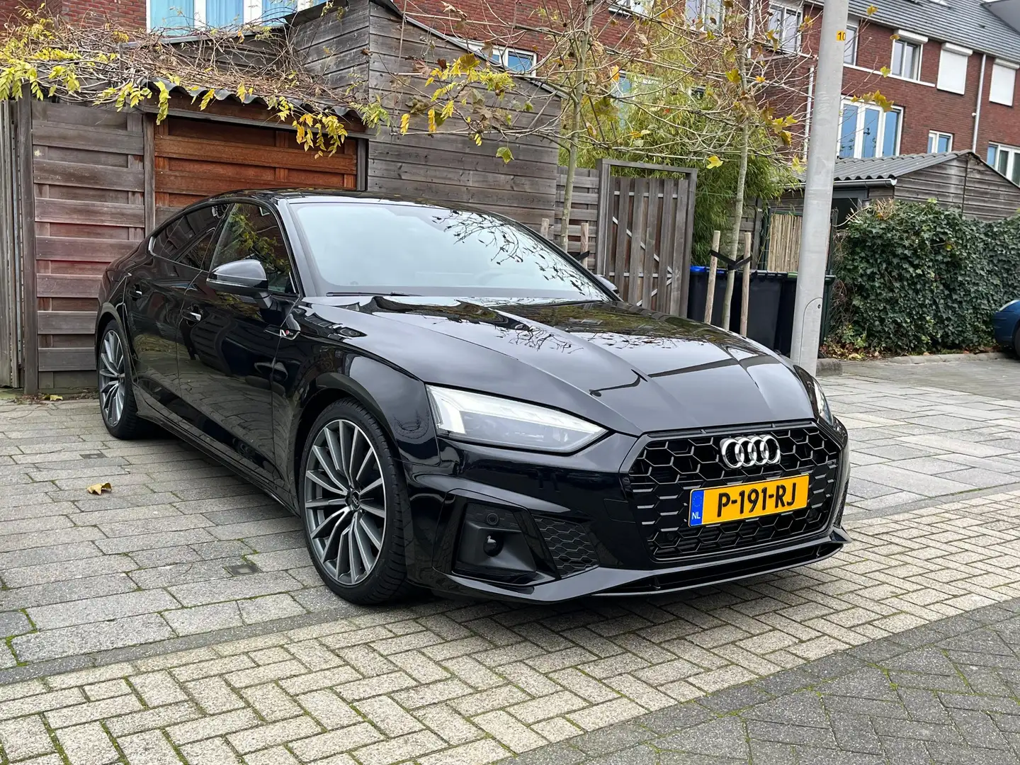 Audi A5 Sportback 35 tfsi Zwart - 2