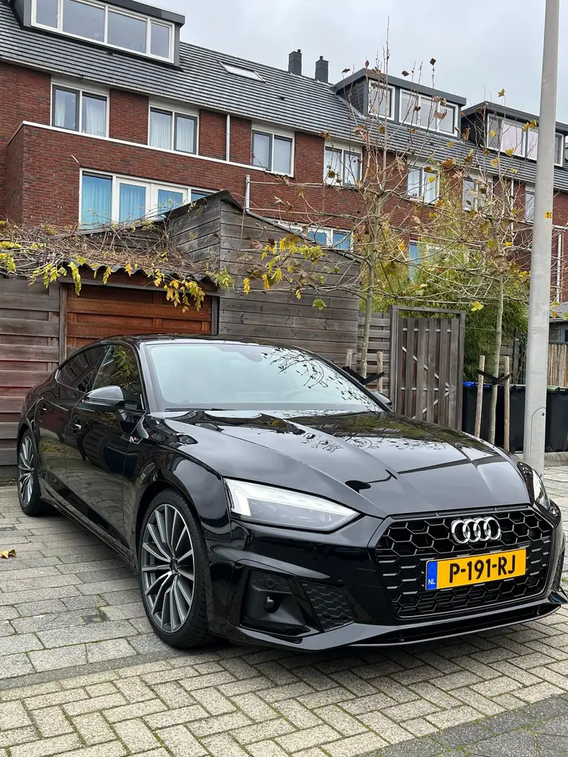Audi A5 Sportback 35 tfsi Zwart - 1