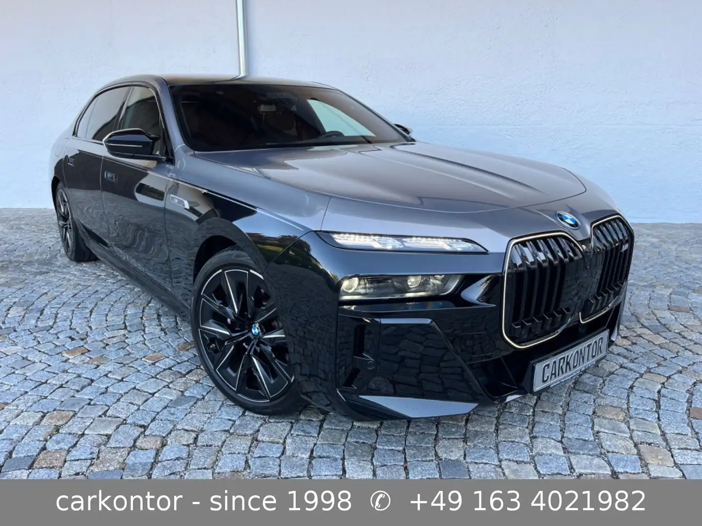 BMW i7 xDr M70 *M SPORT PRO*TWO TONE*LOUNGE SEAT* Noir - 2