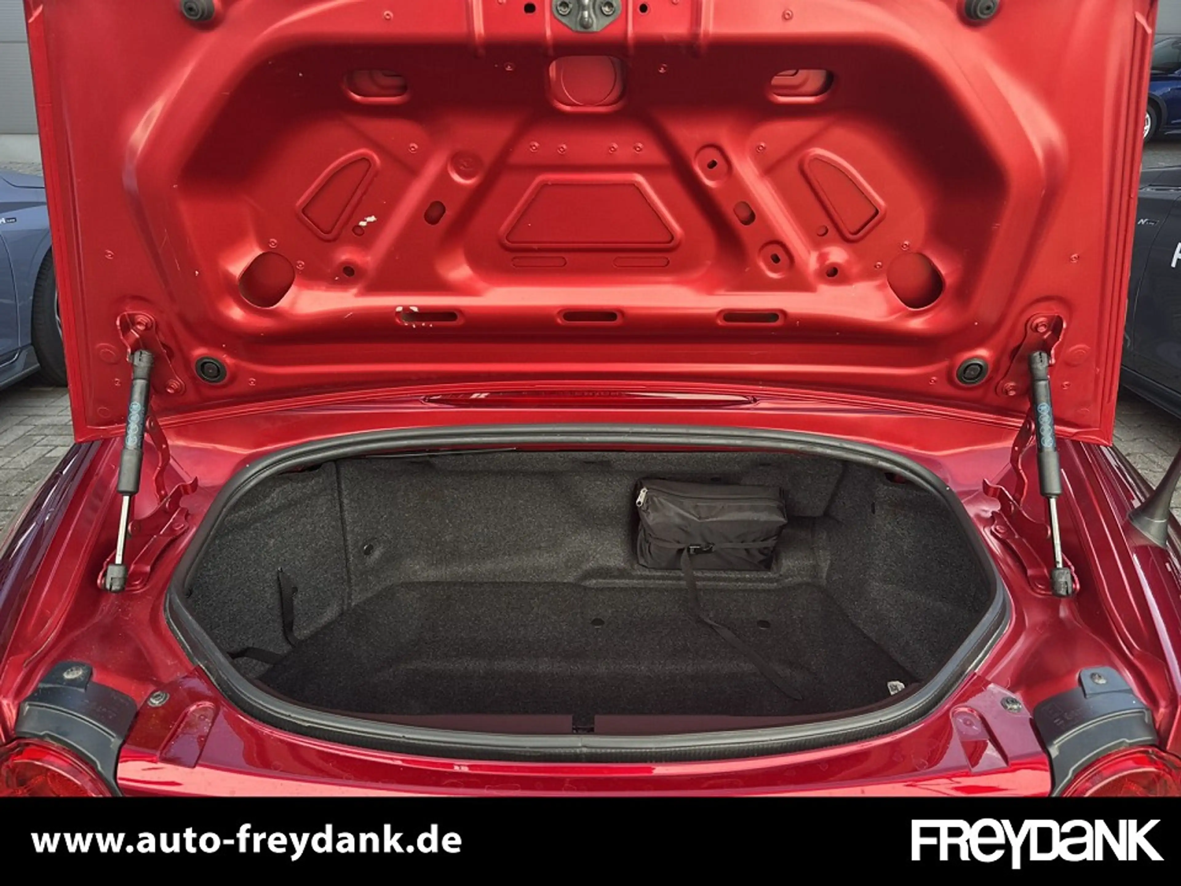 Mazda MX-5 1.5L Skyactiv G 132PS EXCLUSIVE-LINE — photo 9