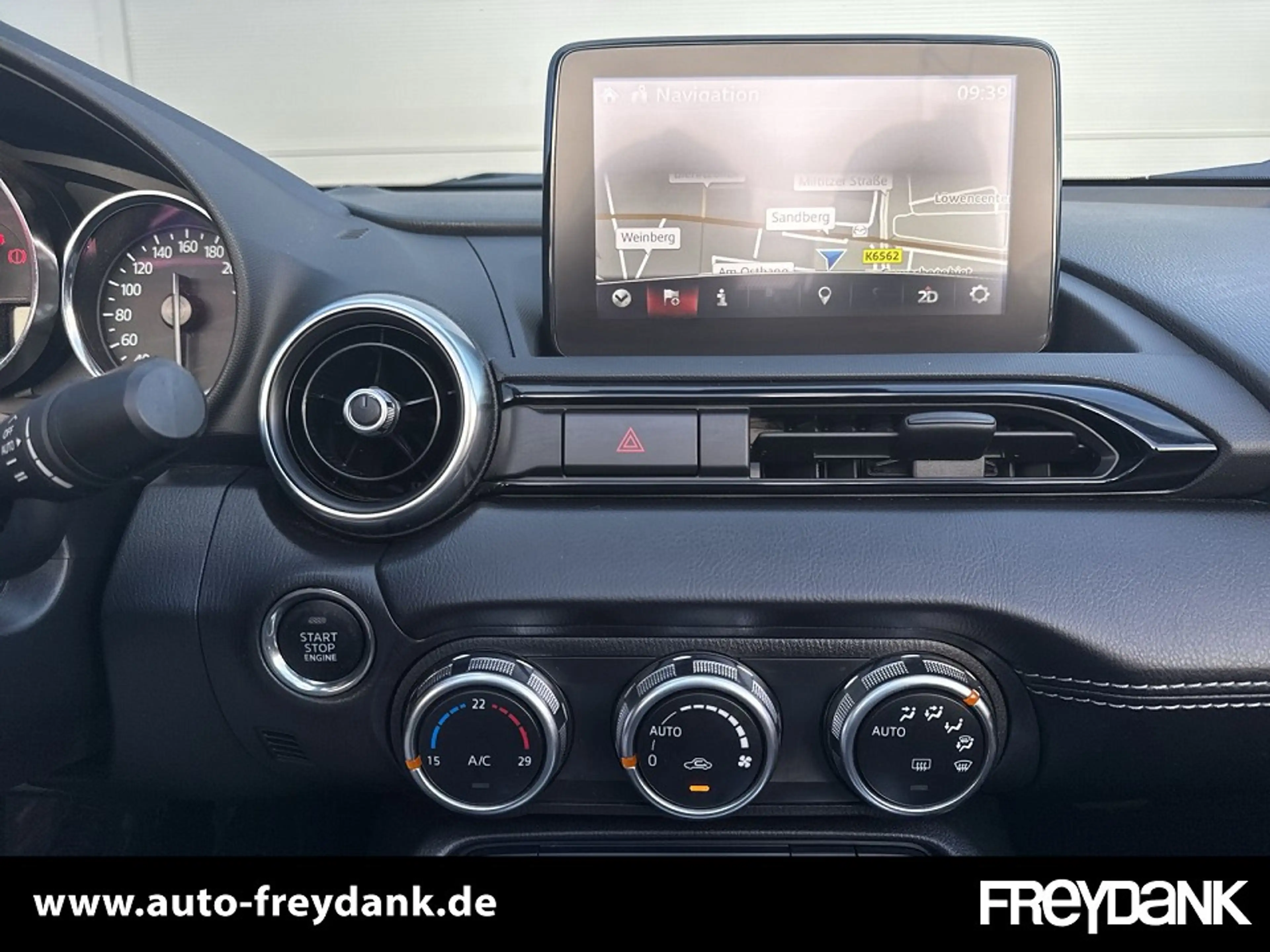 Mazda MX-5 1.5L Skyactiv G 132PS EXCLUSIVE-LINE — photo 14