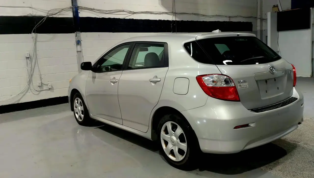 Toyota Matrix photo Toyota Matrix