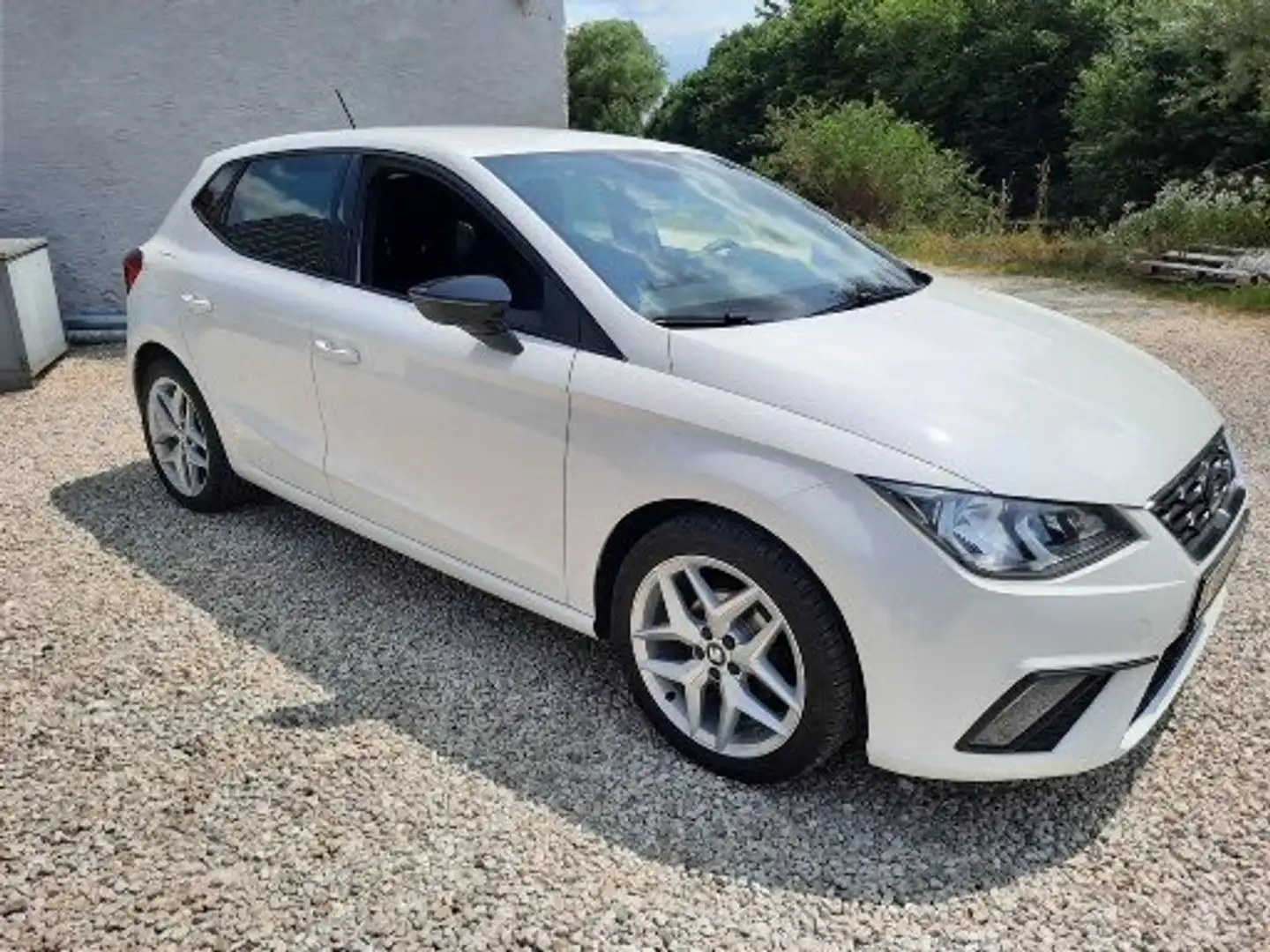 SEAT Ibiza FR Weiß - 2
