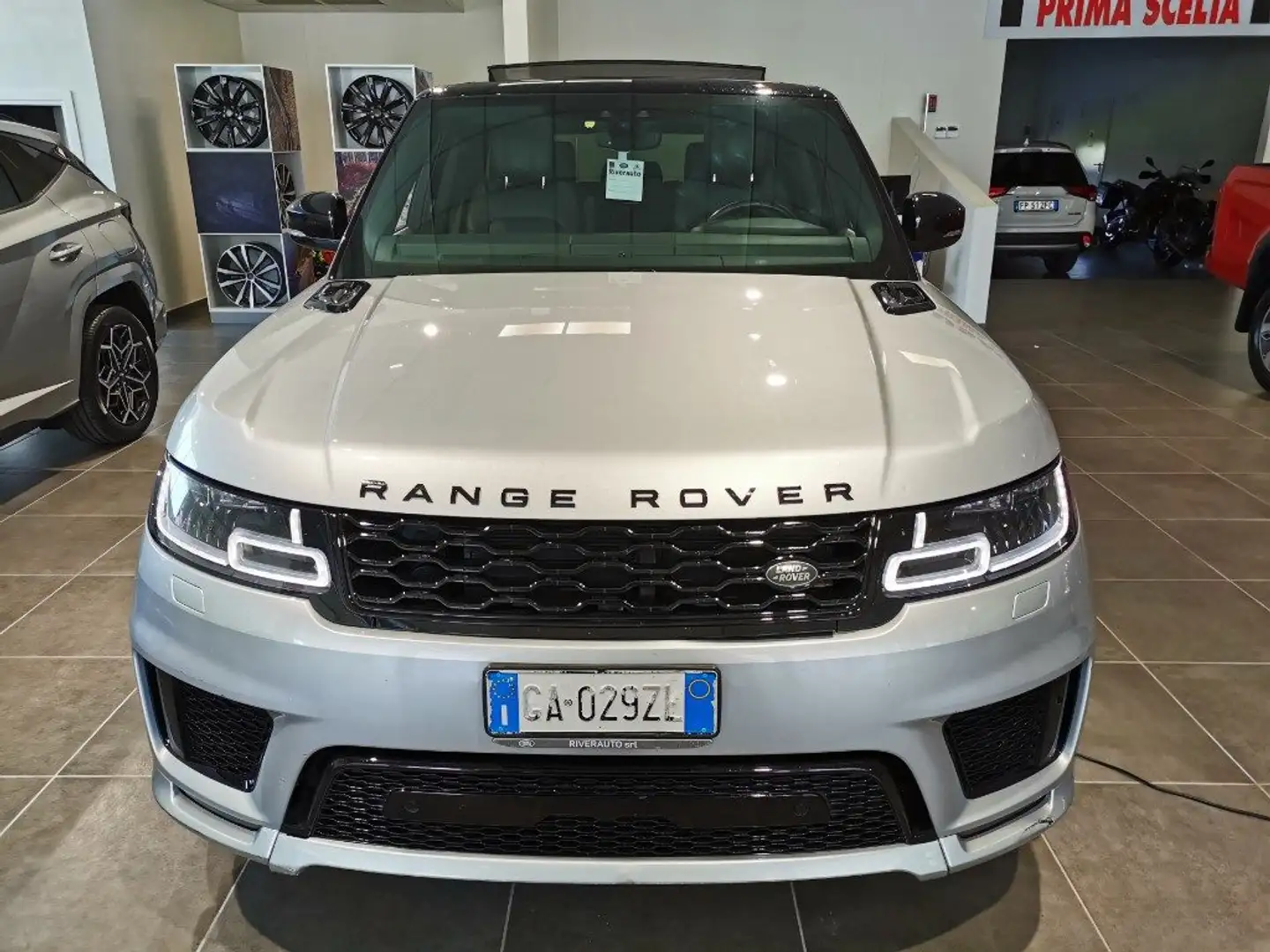 Land Rover Range Rover Sport 3.0 SDV6 249 CV HSE Dynamic Zilver - 2