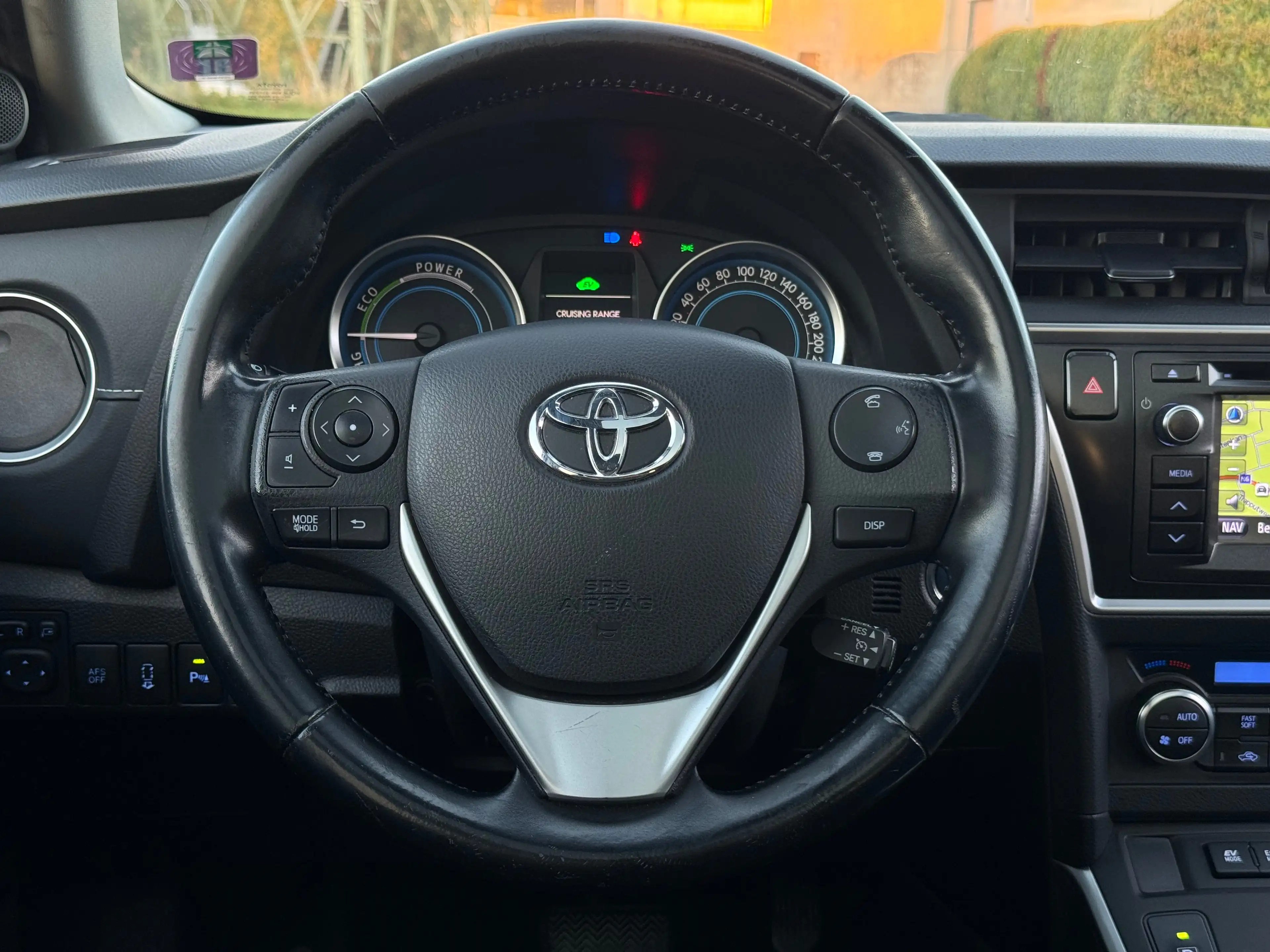 Toyota Auris Auris SW HEV 1.8i HSD Lounge CVT — photo 9