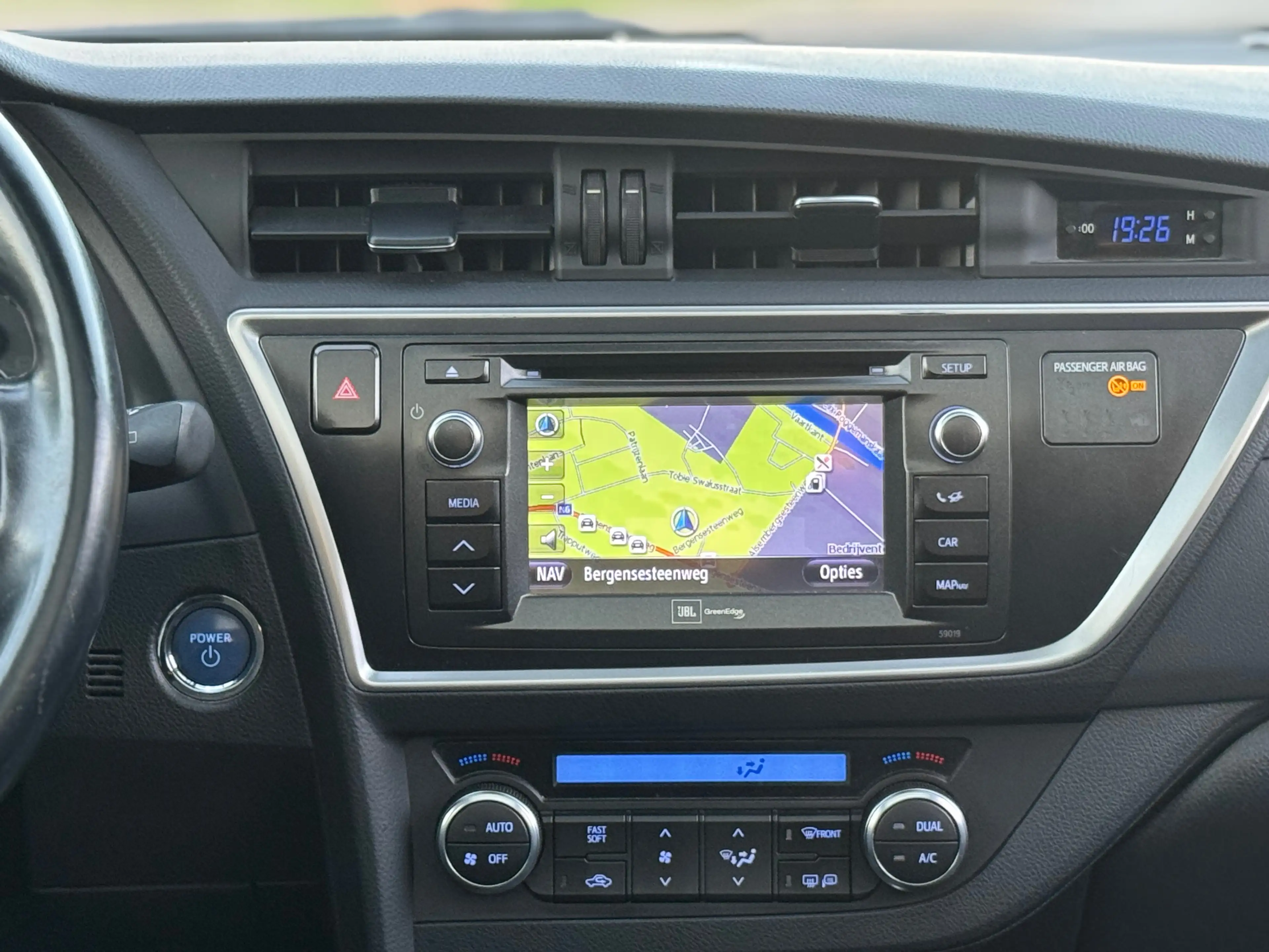 Toyota Auris Auris SW HEV 1.8i HSD Lounge CVT — photo 13