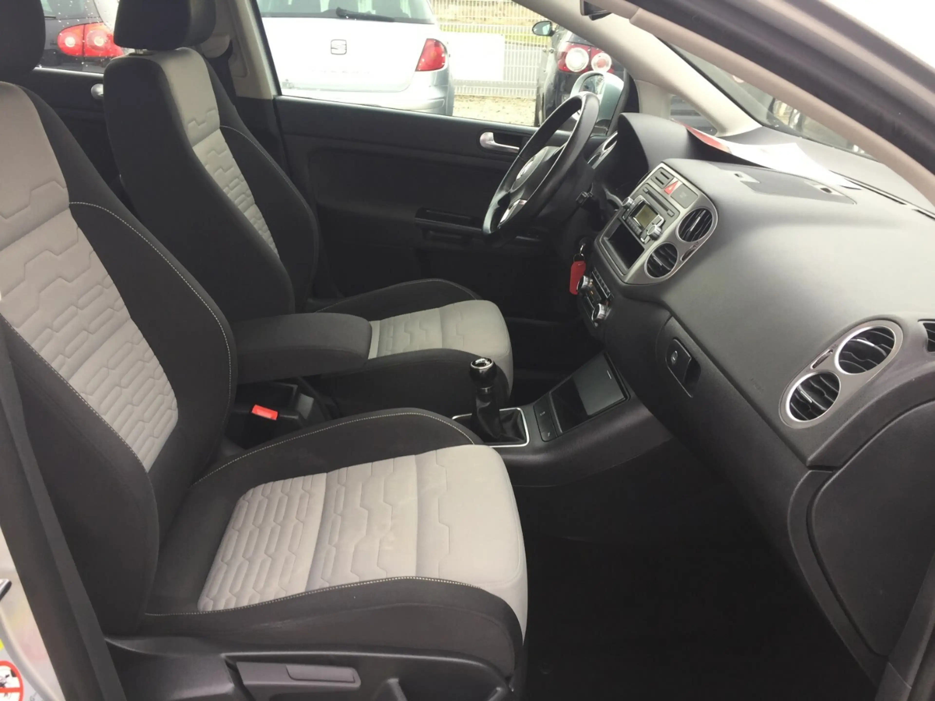 Volkswagen Golf Plus Cross ,Klimaaut.,Alu,Temp.,Sitzheiz.,Tüv 01/28! — photo 10