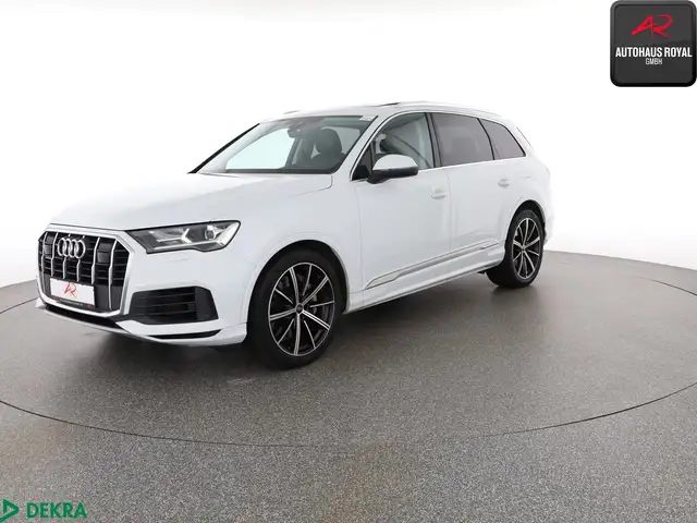 2024 Audi Q7 in White for sale