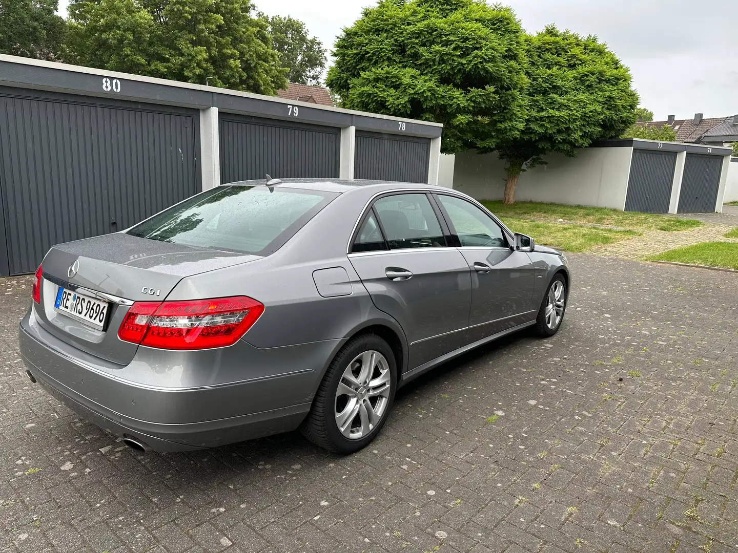 Mercedes-Benz 350 E350 CGI Avantgarde Grau - 1