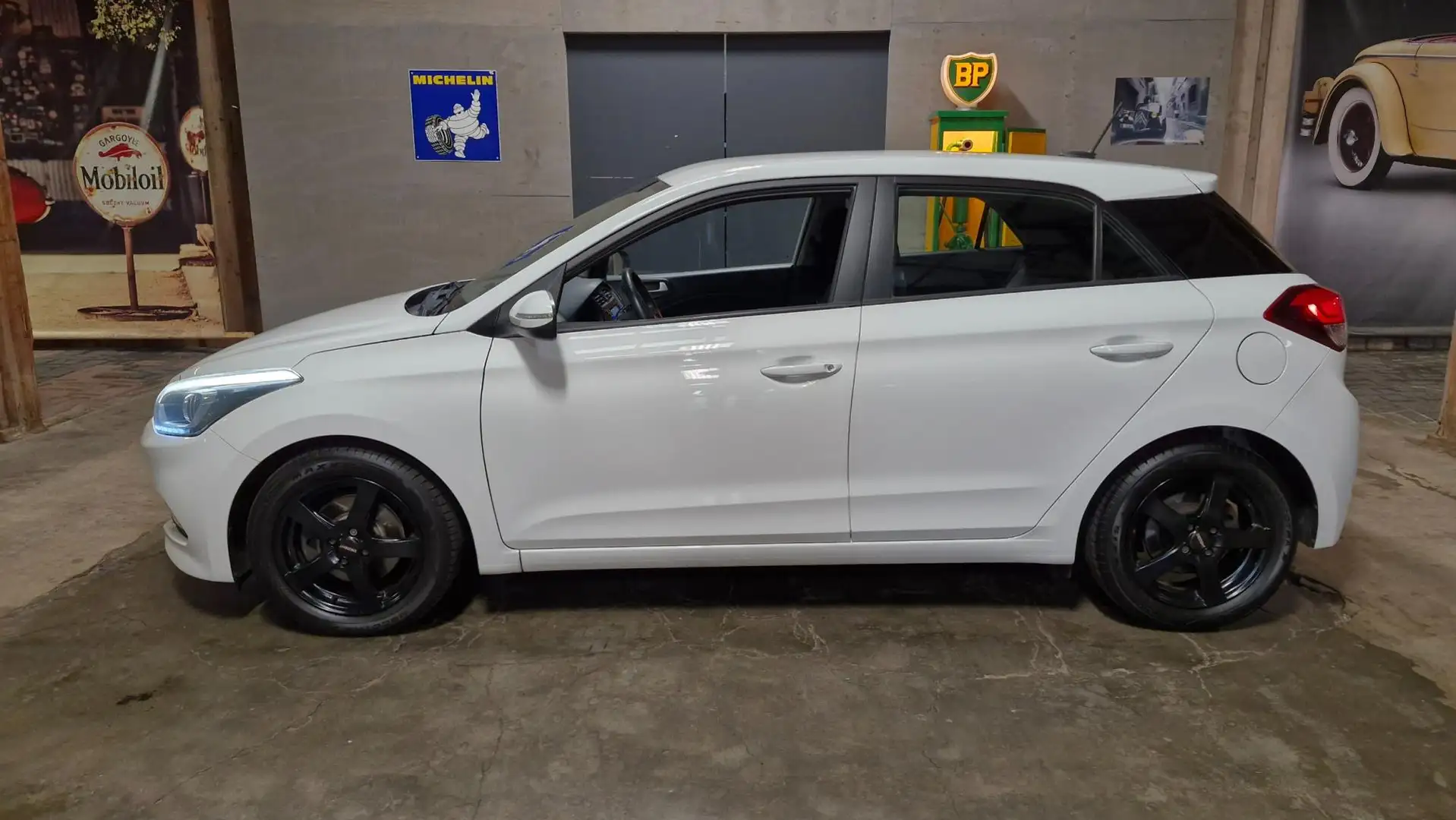 Hyundai i20 1.0 T-GDI Comfort 100PK | Rijklaarprijs | Clima | Blanc - 2