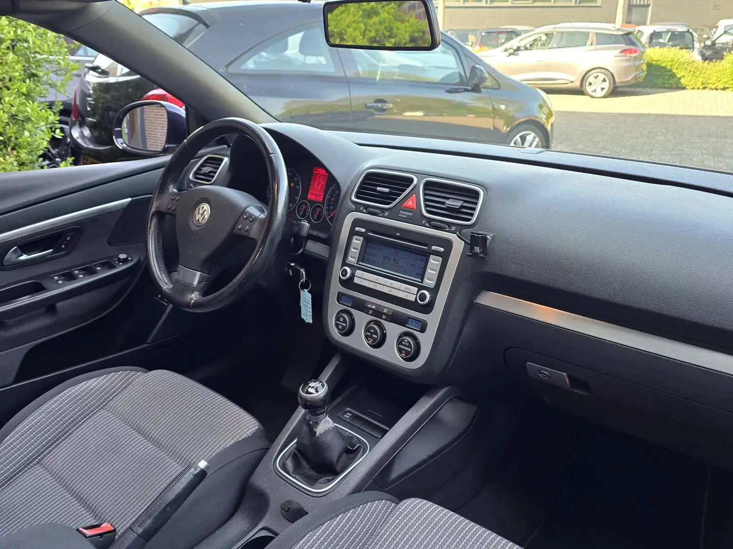Volkswagen Eos 1.4 TSI Cabrio |Pano |Nap |Apk Blauw - 2