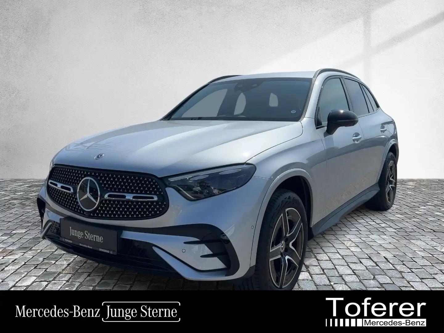 Mercedes-Benz GLC 300 de 4MATIC AMG Night FAP Distr MBUX Navi Silber - 1