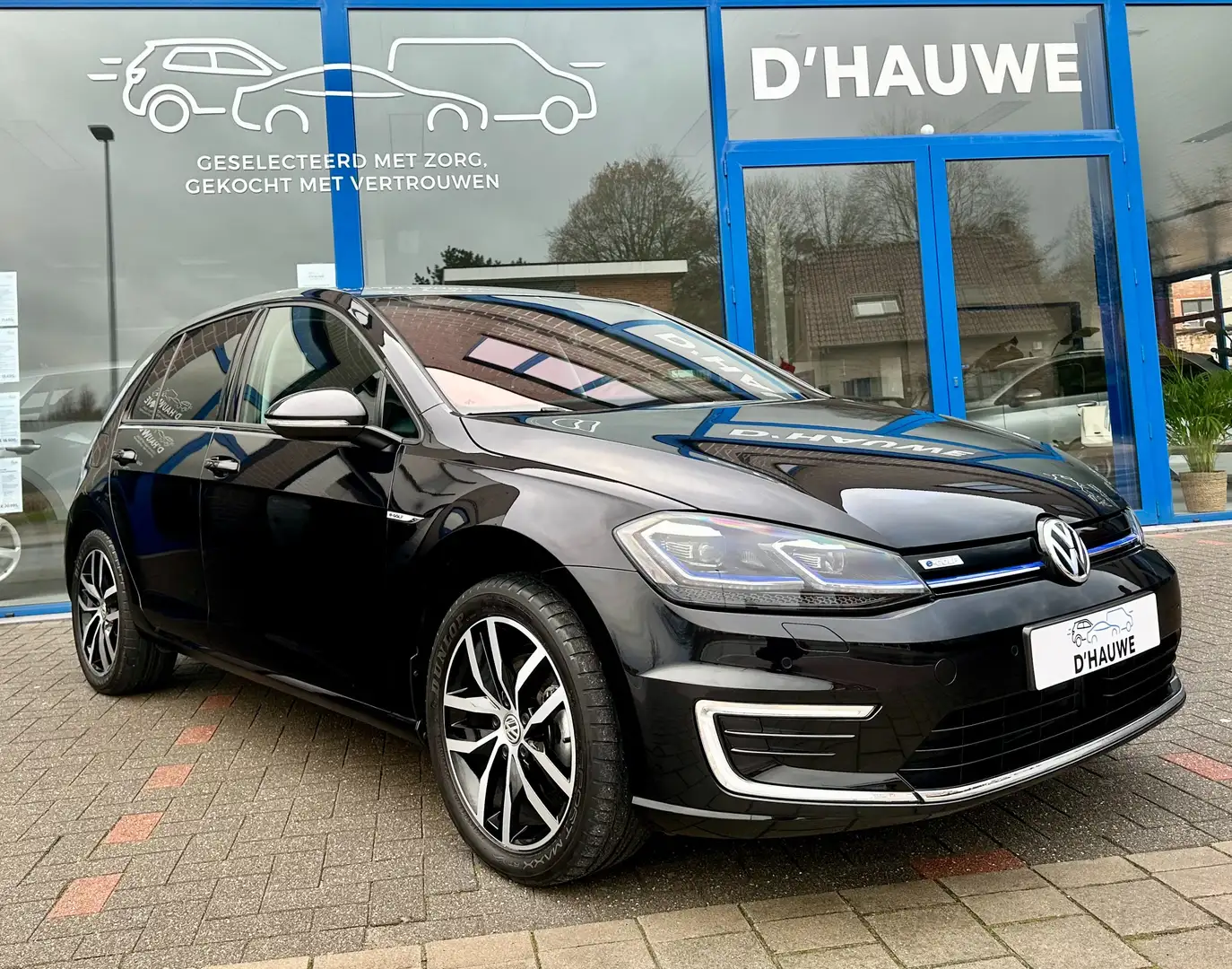 Volkswagen e-Golf *camera*actieve cruise control*verw. zetels*Apple Zwart - 1