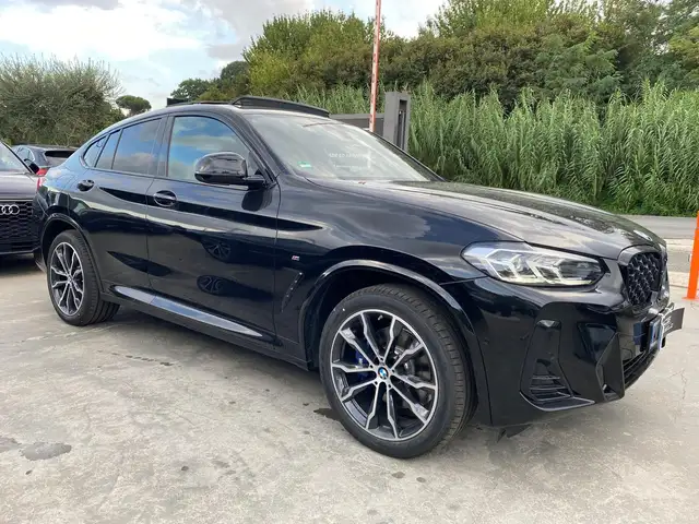 BMW X4 view 6