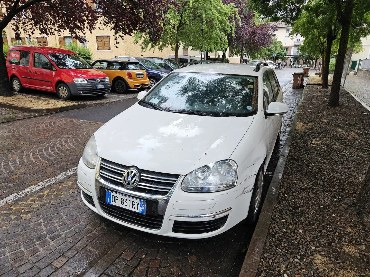 Volkswagen Golf Variant 1.6 Trendline - 1