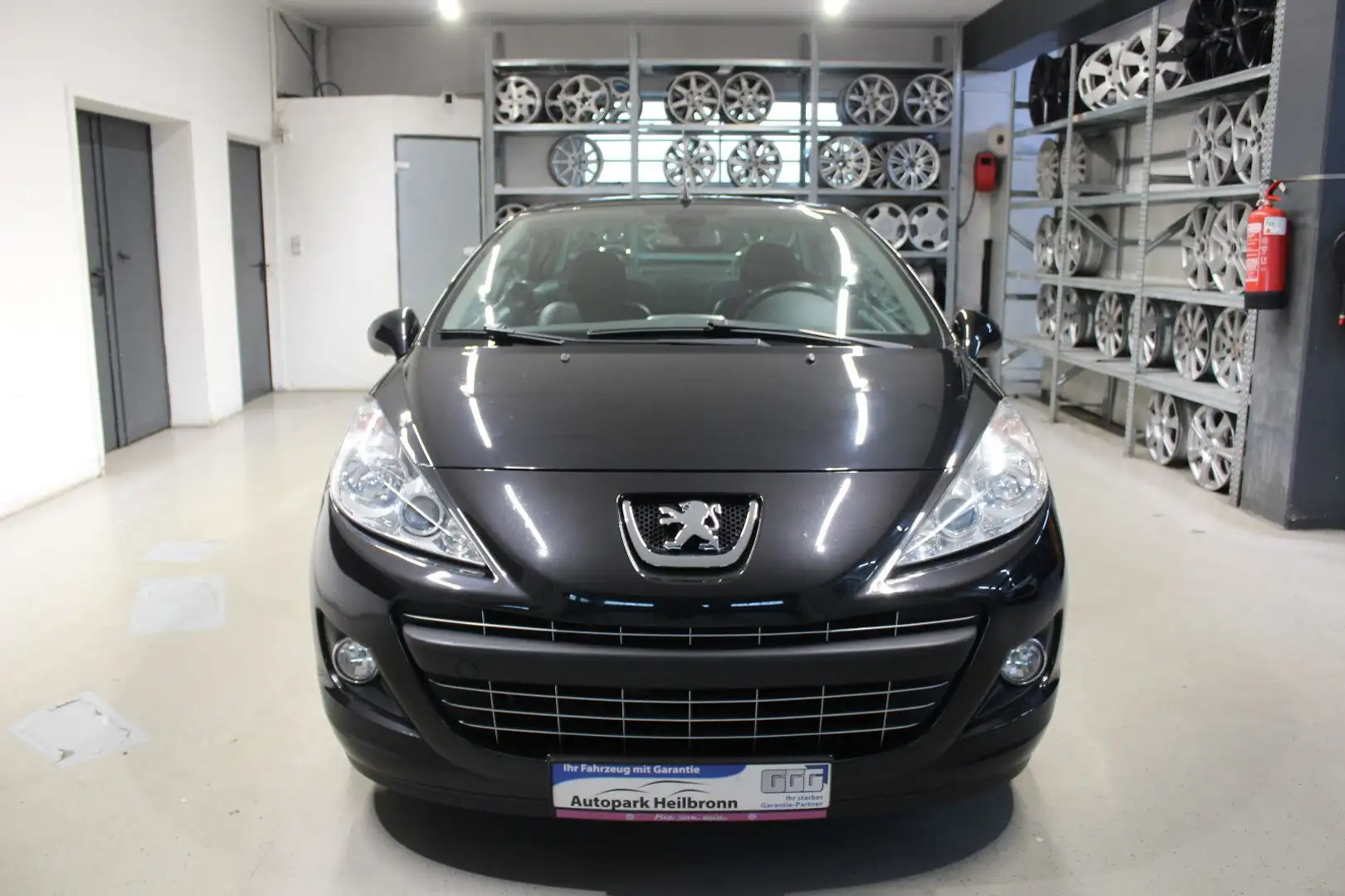 Peugeot 207 CC Cabrio-Coupe Platinum*KLIMA*AHK*SHZ*ISOFIX Noir - 2
