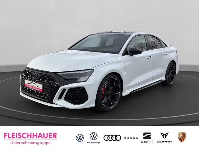 Audi RS3 Limousine Panorama Matrix Sportauspuff Navi+