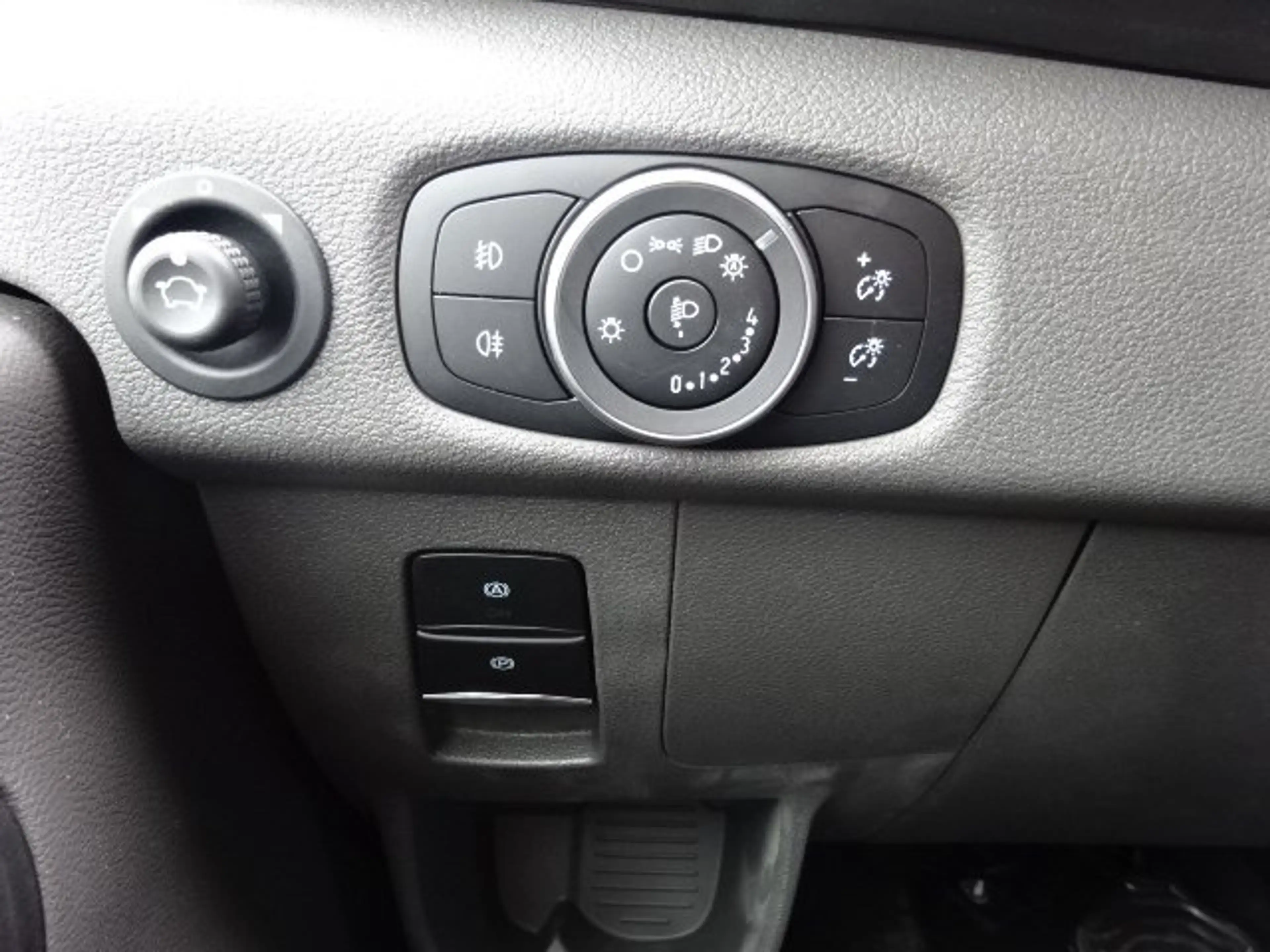 Ford E-Transit L2H2  350  Trend 184PS  netto 33.250,- — photo 13